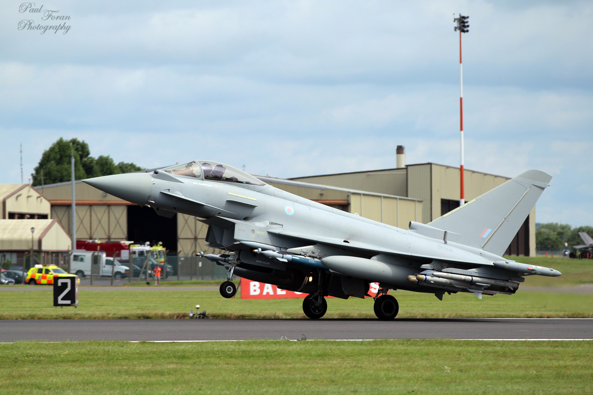 Canon EF 70-200mm F2.8L IS II USM sample photo. Typhoon landing photography