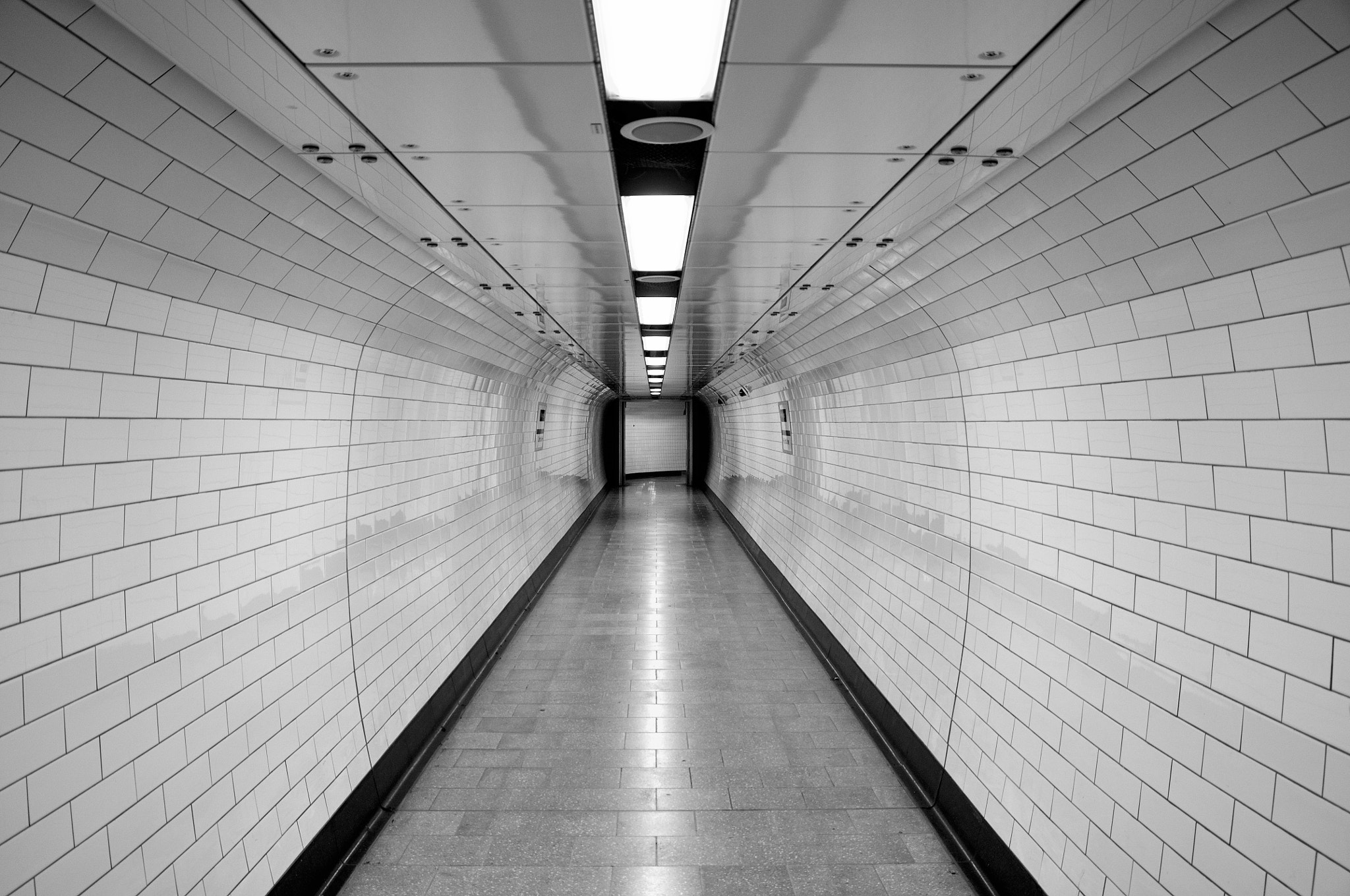 Nikon D300 sample photo. Subway photography