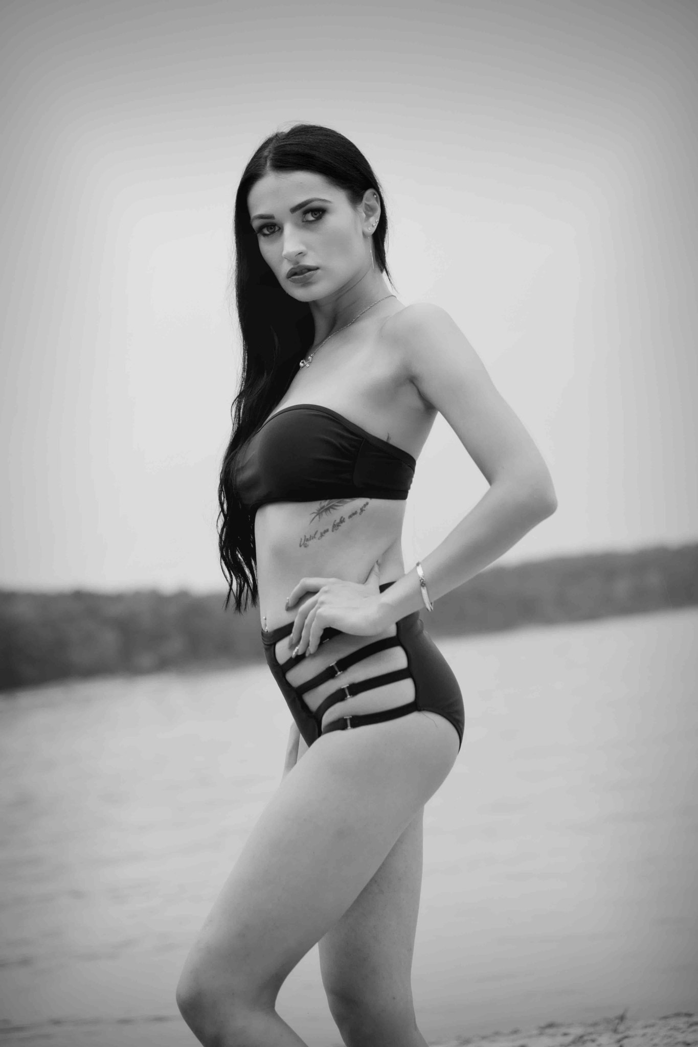Canon EF 70-210mm f/4 sample photo. Bw photography