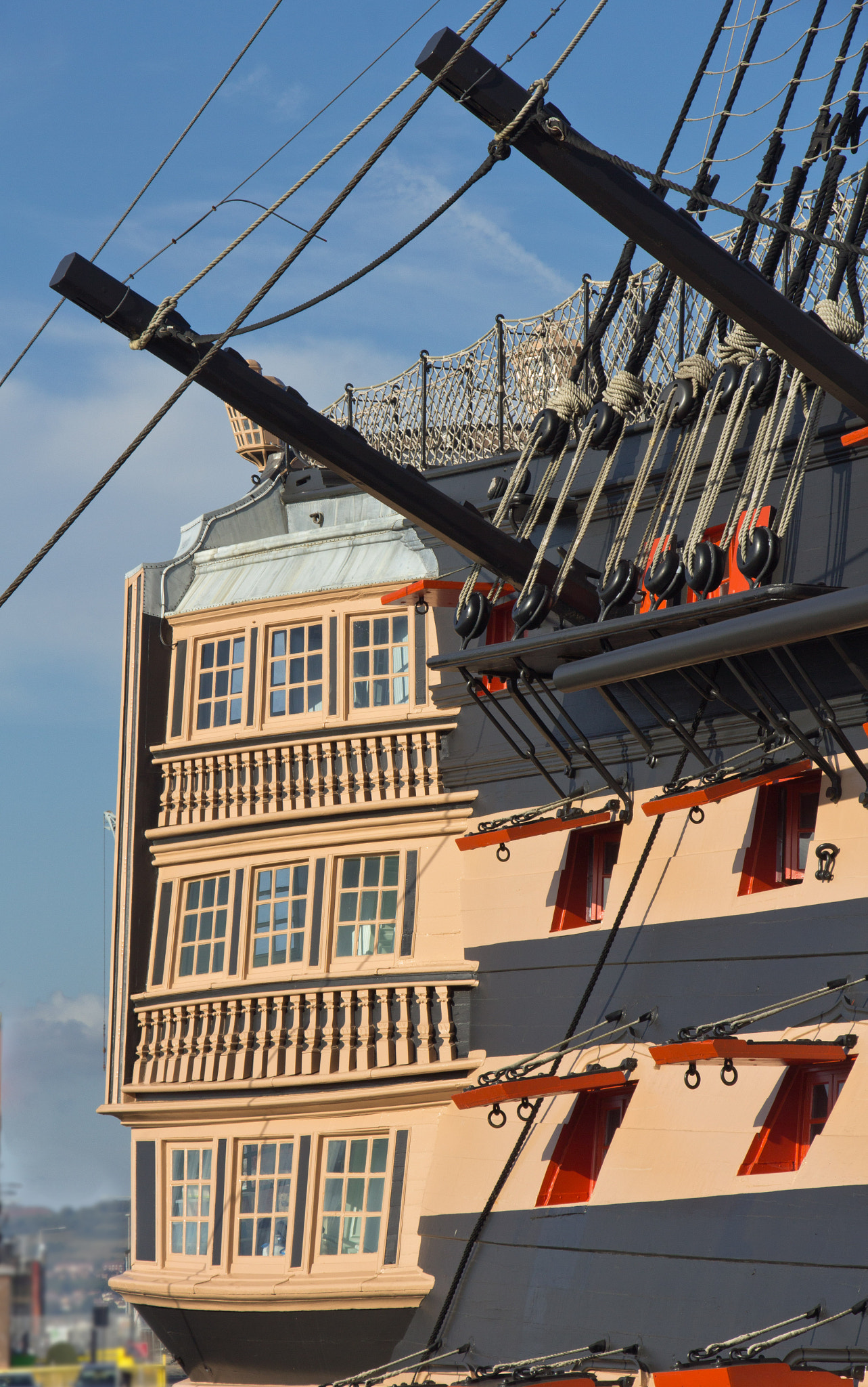 Canon EOS 60D + Canon EF-S 18-135mm F3.5-5.6 IS USM sample photo. Hms victory. photography