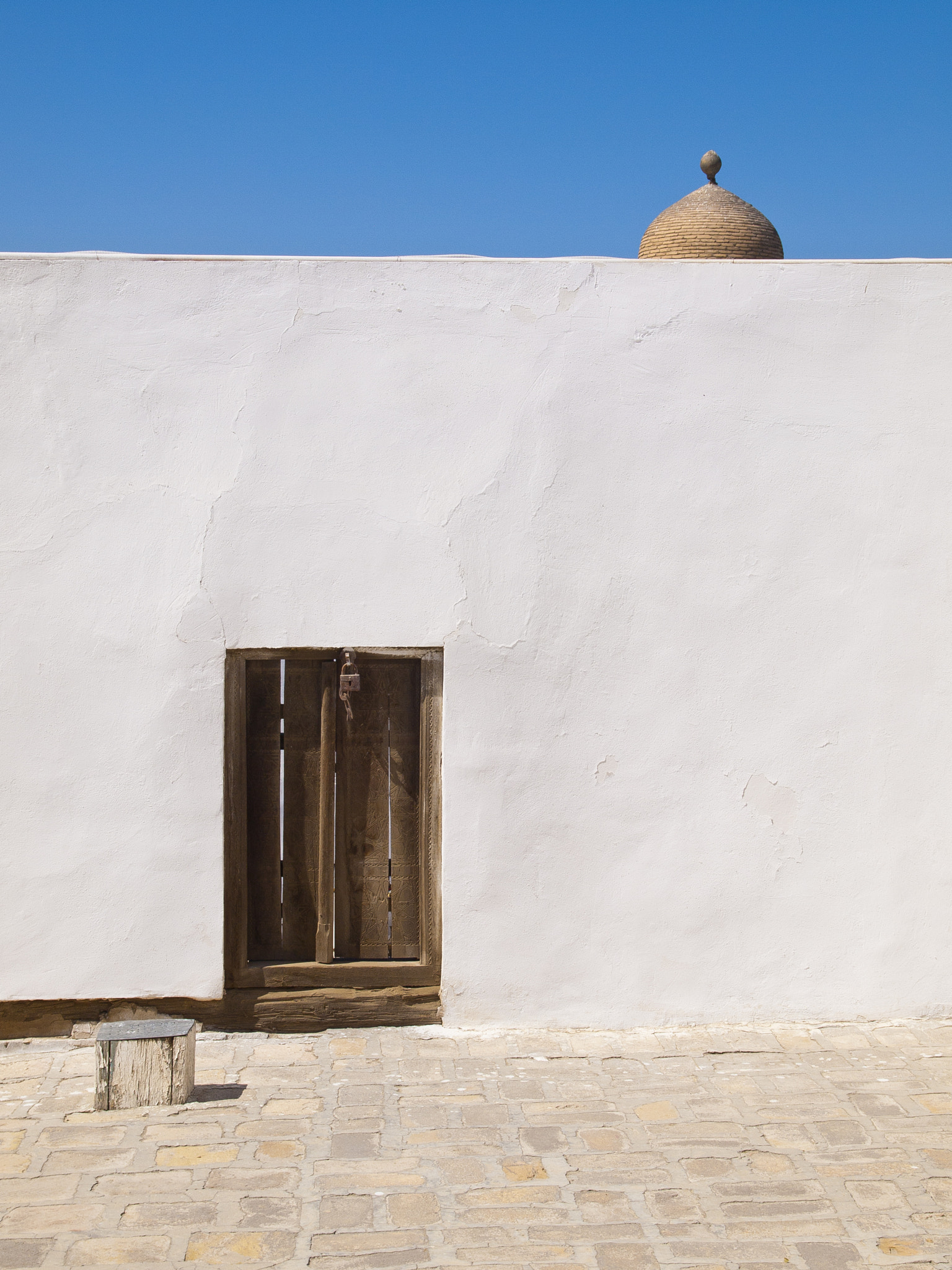 SIGMA 18-50mm F2.8 DC sample photo. Inner yard in bukhara photography