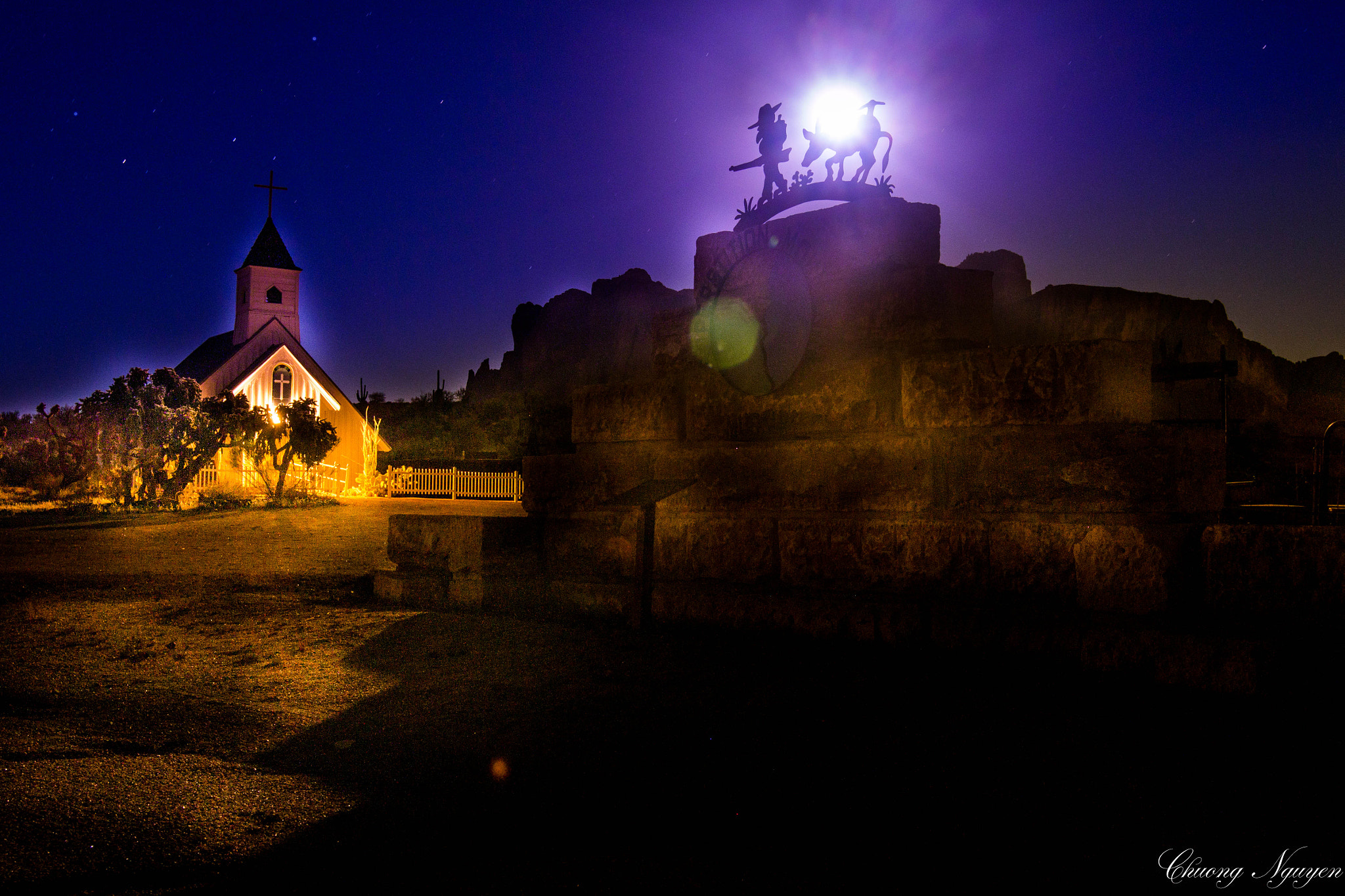 Canon EOS 6D + Tamron SP AF 17-35mm F2.8-4 Di LD Aspherical (IF) sample photo. Moon on the church photography