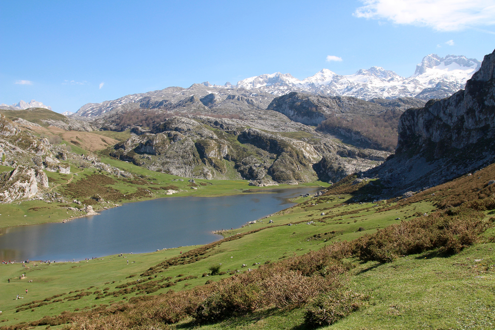 Tamron SP AF 17-50mm F2.8 XR Di II LD Aspherical (IF) sample photo. Lago y montañas photography