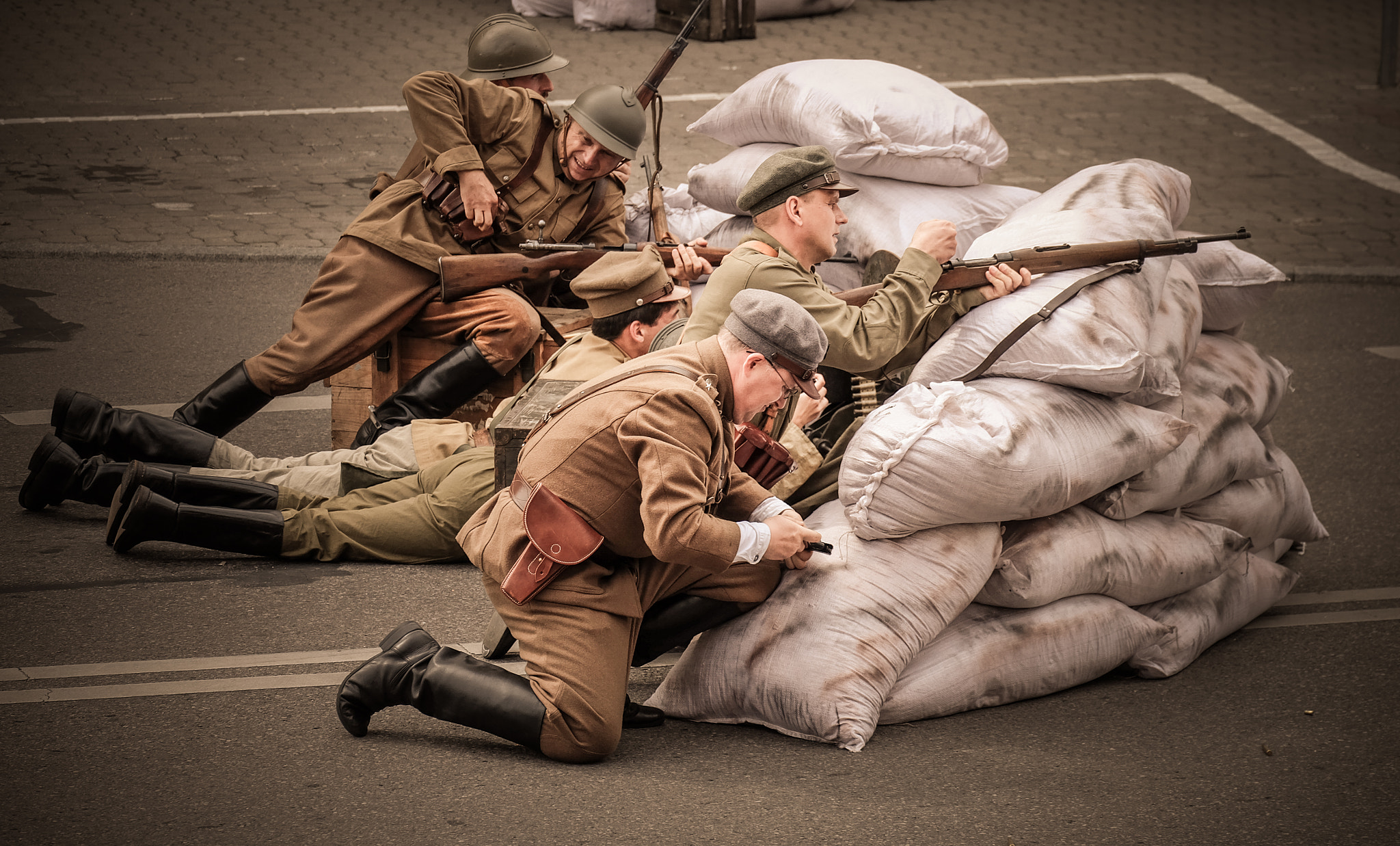 Fujifilm X-A1 + Fujifilm XC 50-230mm F4.5-6.7 OIS sample photo. In battle photography