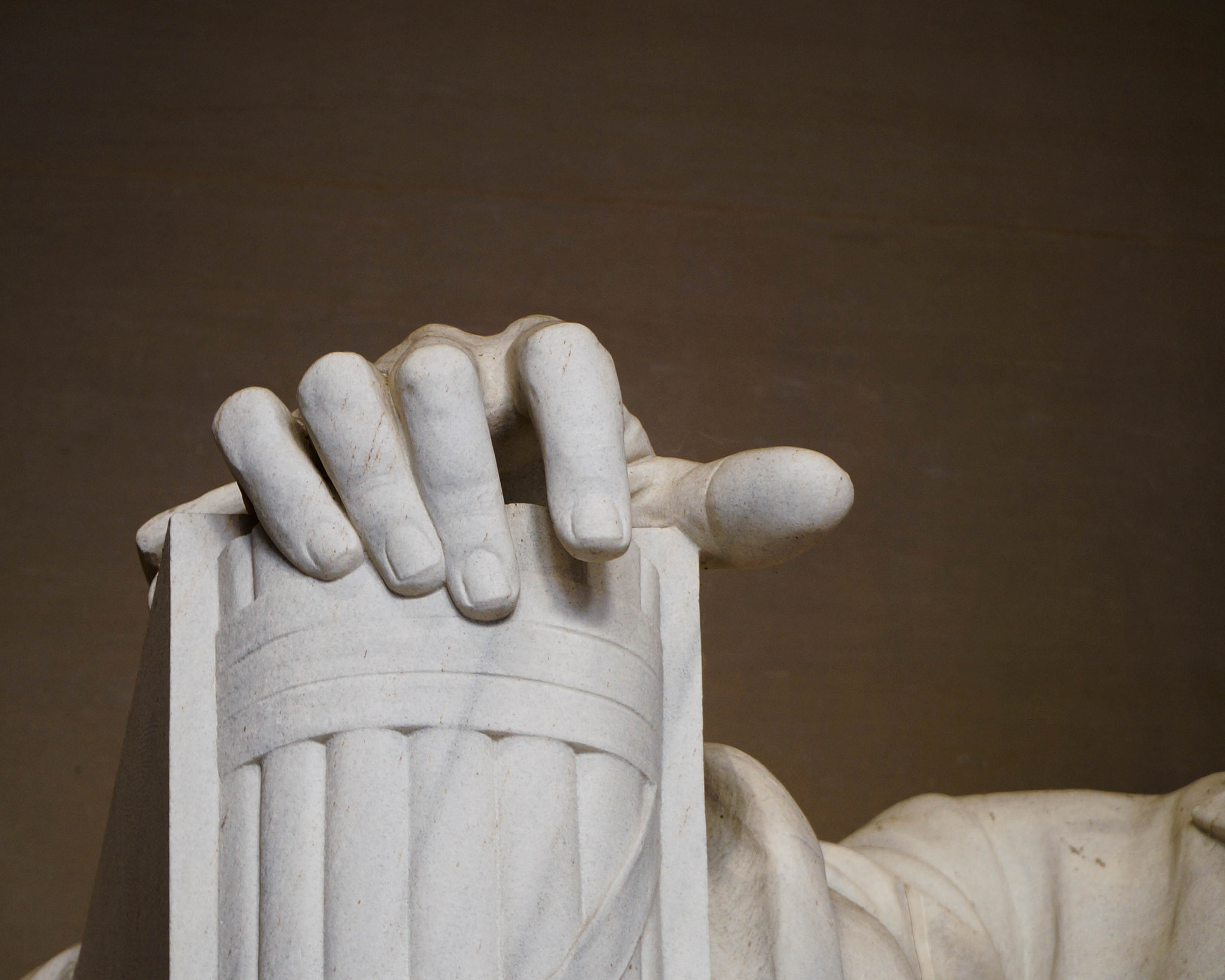 Sony Alpha NEX-6 + Sony E PZ 18-105mm F4 G OSS sample photo. Lincoln's hand photography