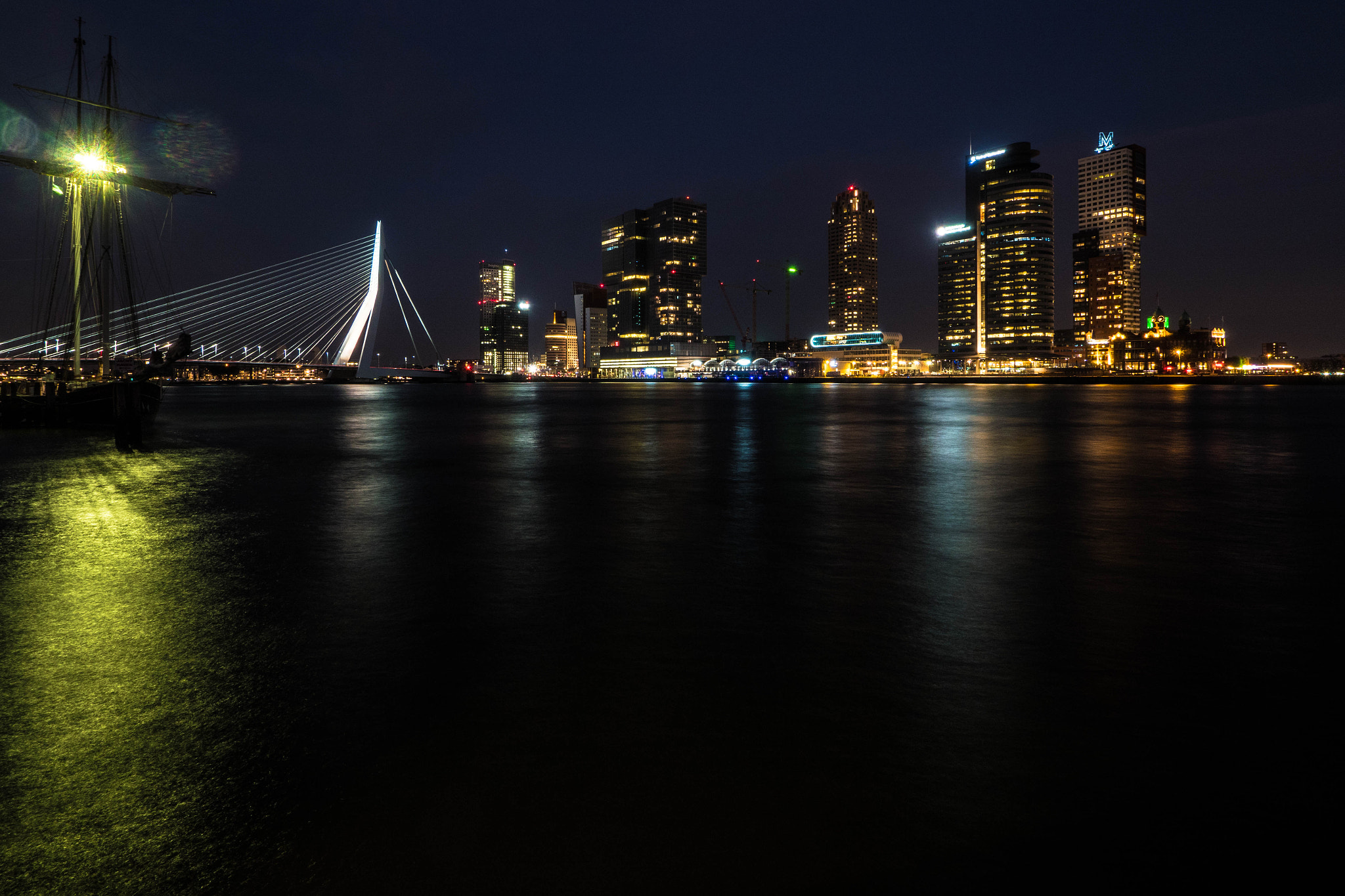 Olympus PEN-F + OLYMPUS M.9-18mm F4.0-5.6 sample photo. Rotterdam from unusual side photography
