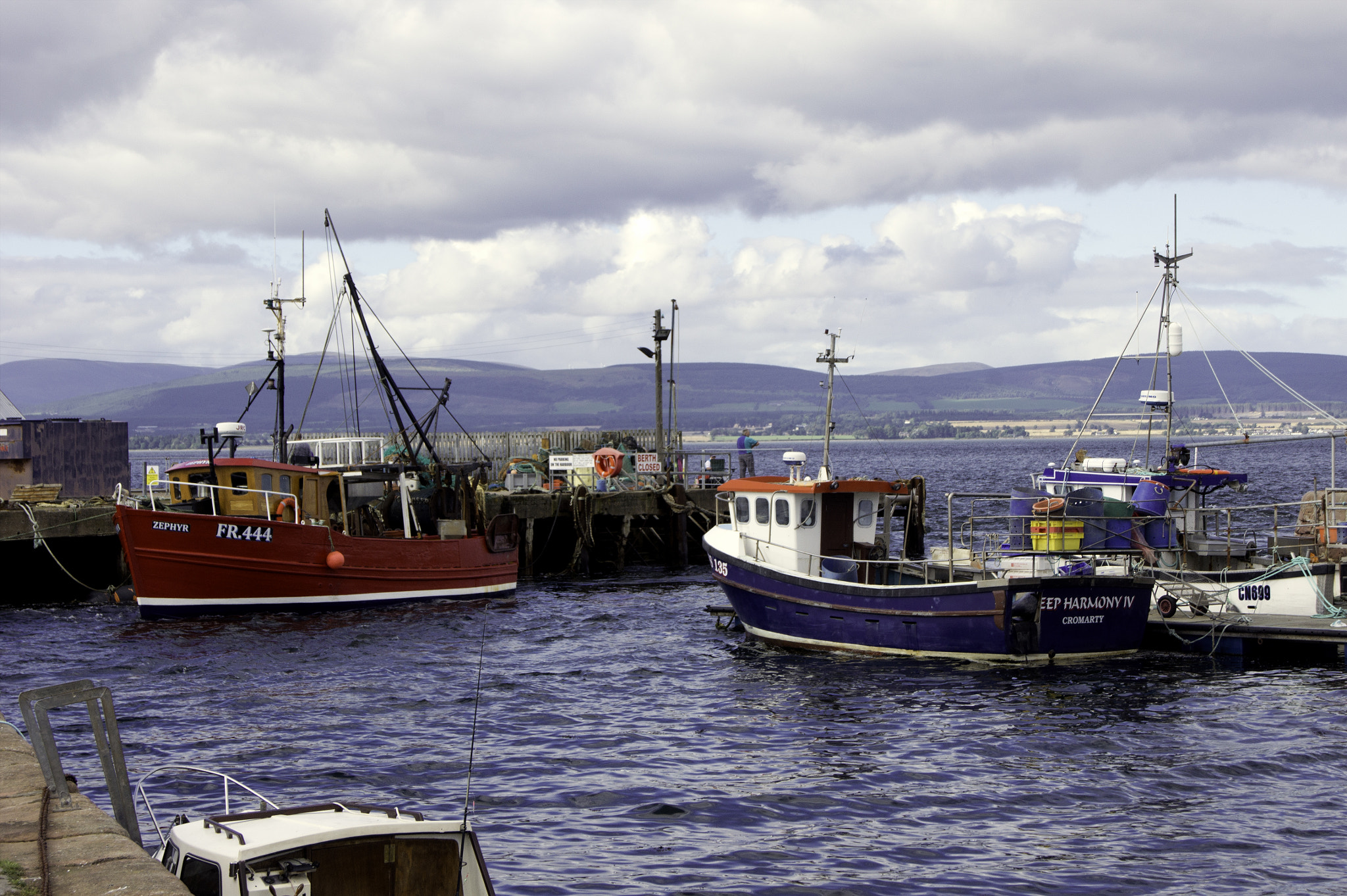 Sony Alpha DSLR-A450 sample photo. Cromarty re-visited photography