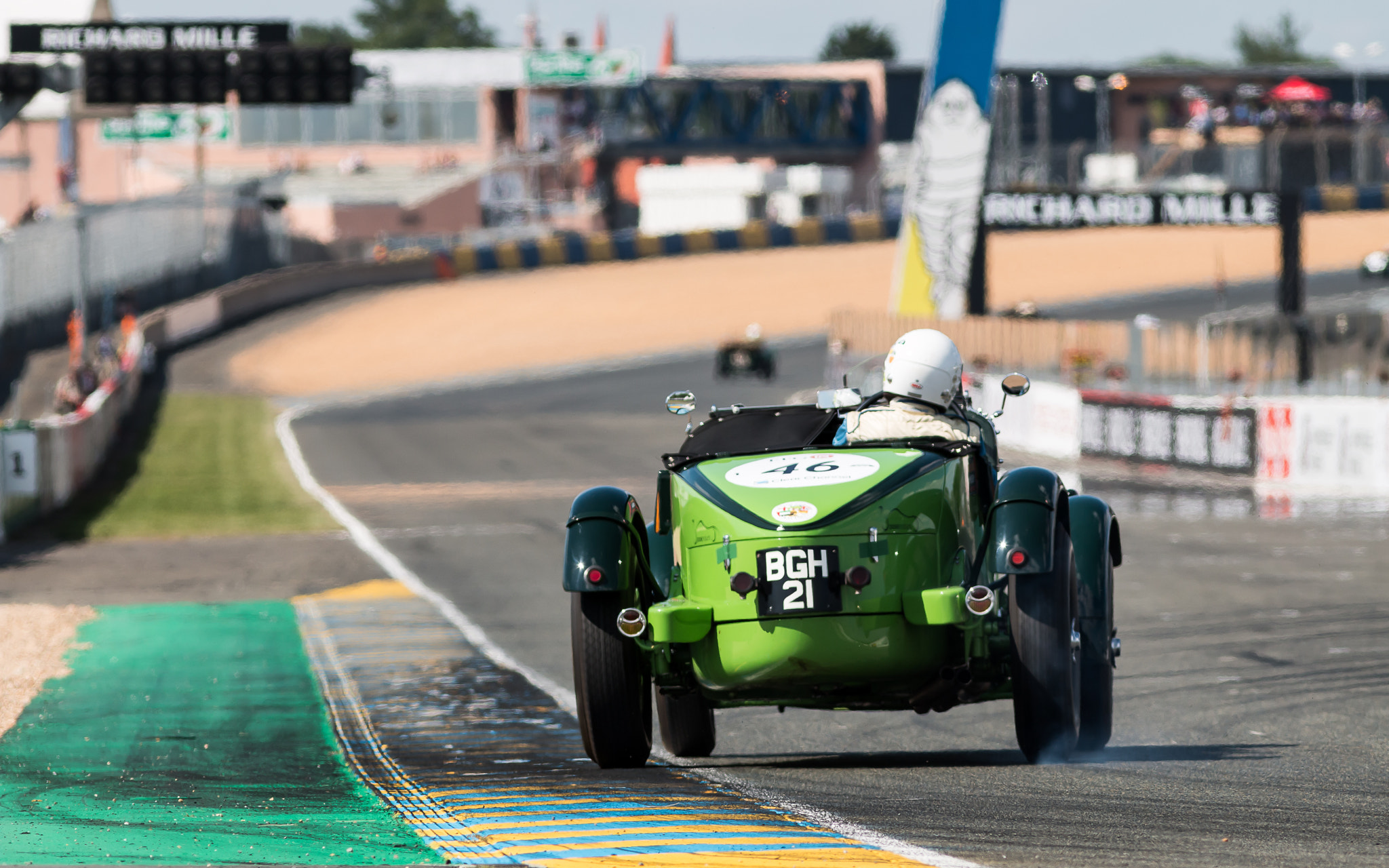 Canon EF 300mm F4L IS USM sample photo. 24h le mans classic photography