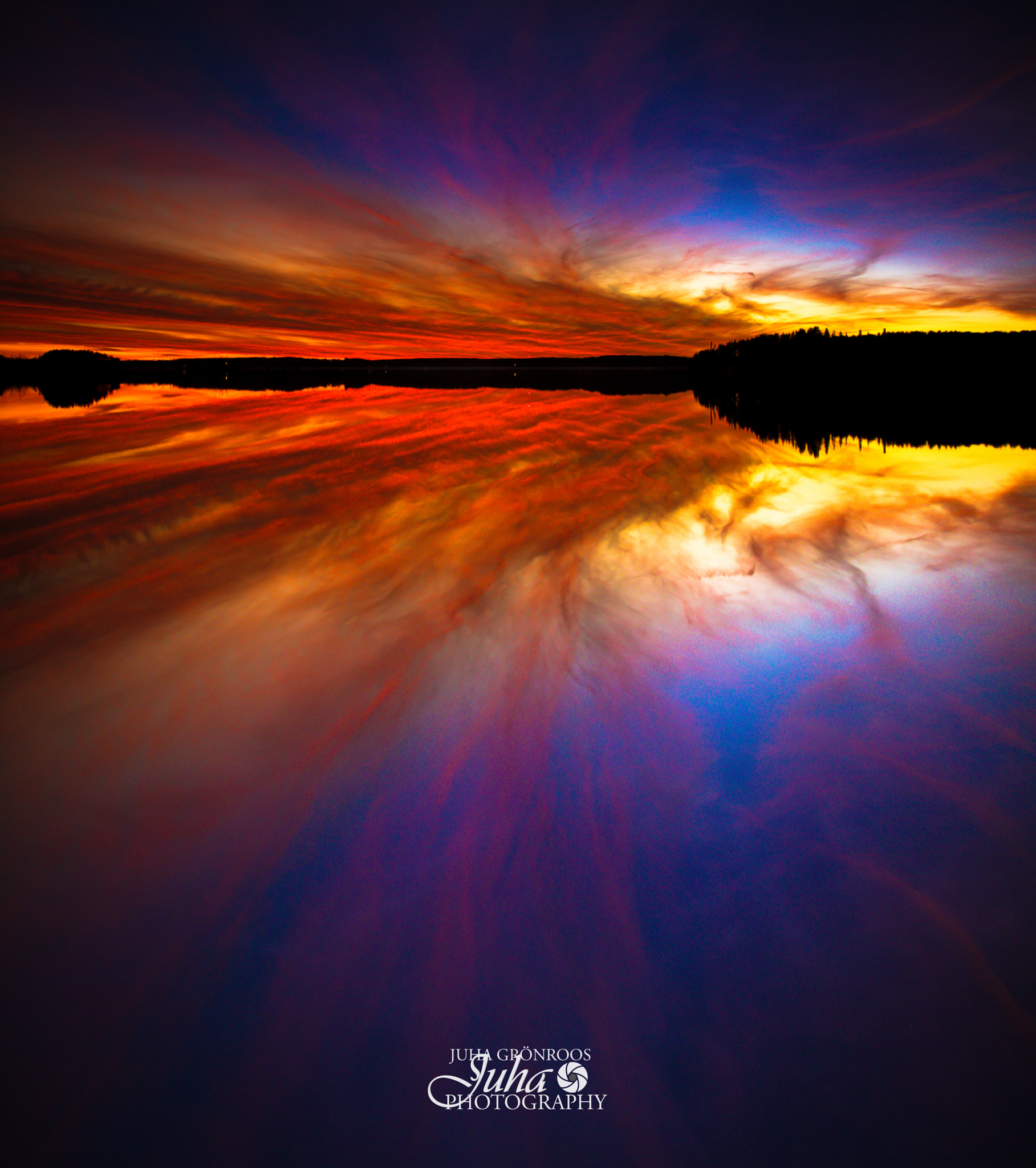Sigma 17-70mm F2.8-4 DC Macro OS HSM sample photo. Iridescent sunset ii photography