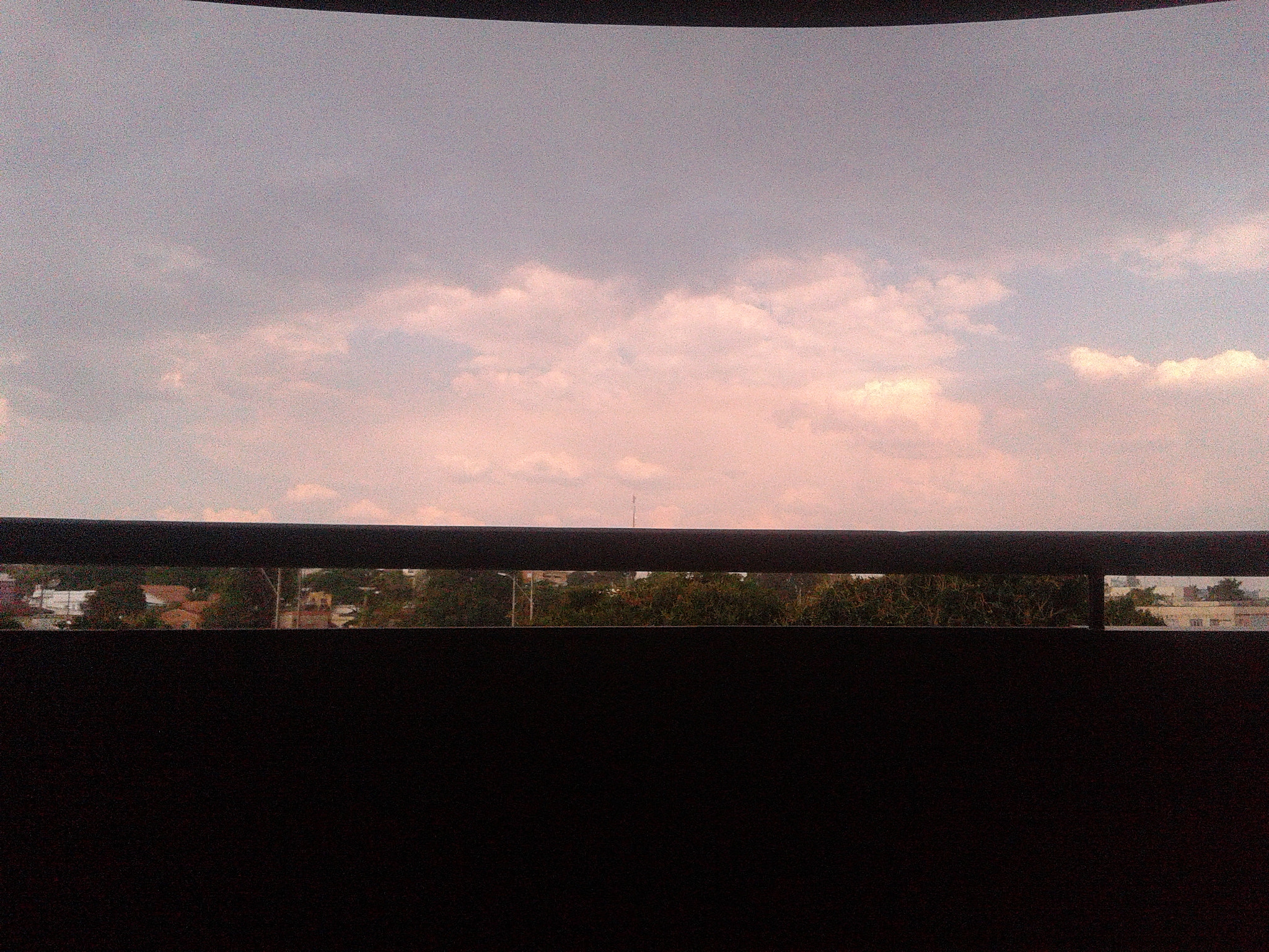 Samsung Galaxy Core Plus sample photo. Dia nublado photography