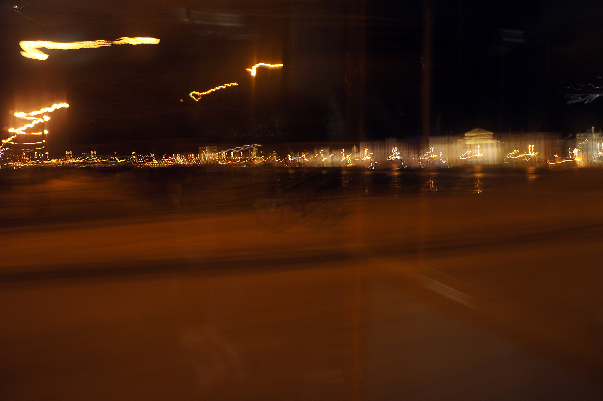 Sony Alpha NEX-3 + Sony E 18-55mm F3.5-5.6 OSS sample photo. Night gaze photography