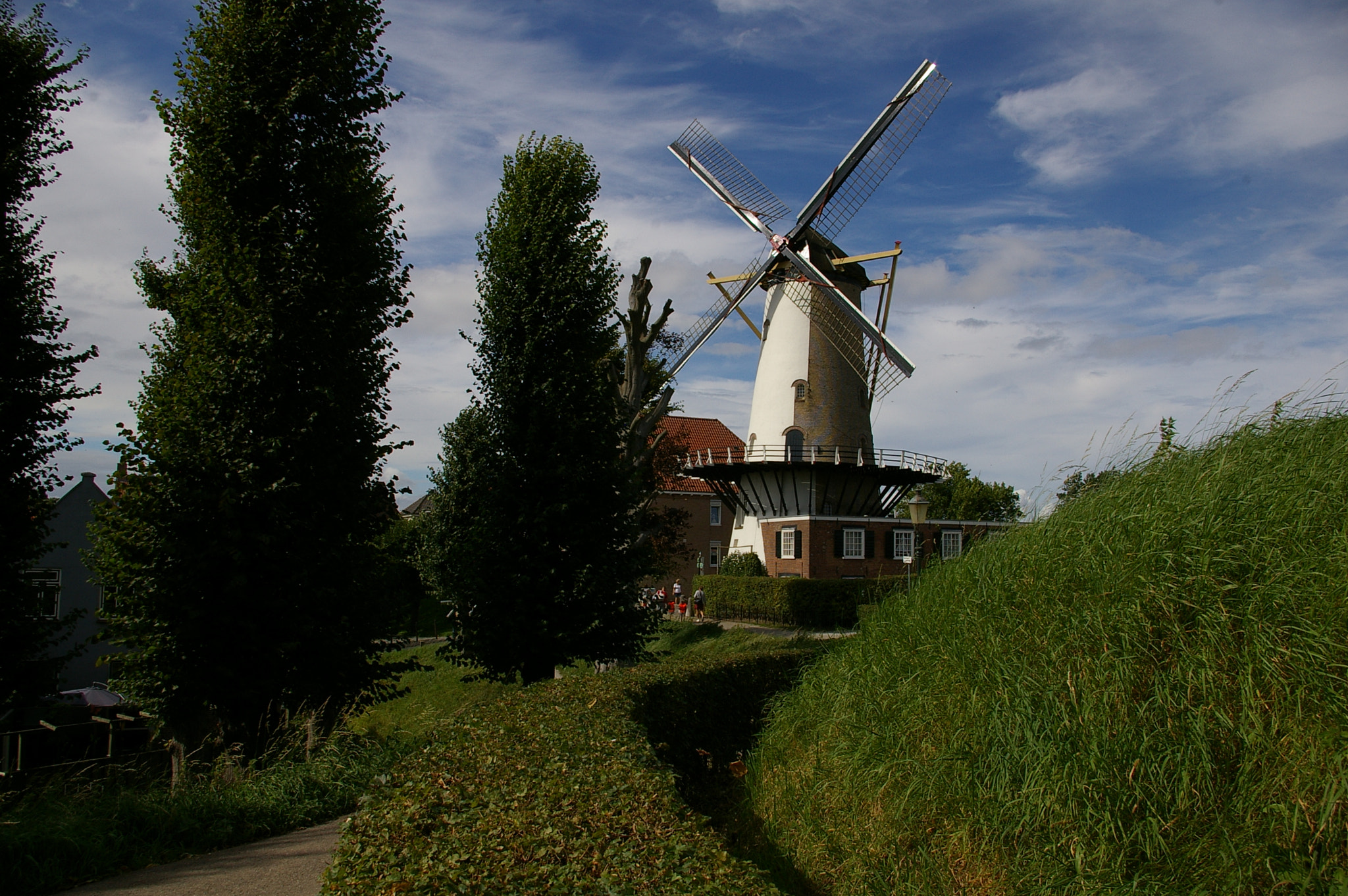 Pentax *ist DL + Pentax smc DA 18-55mm F3.5-5.6 AL sample photo. Windmill ii - willemstad photography