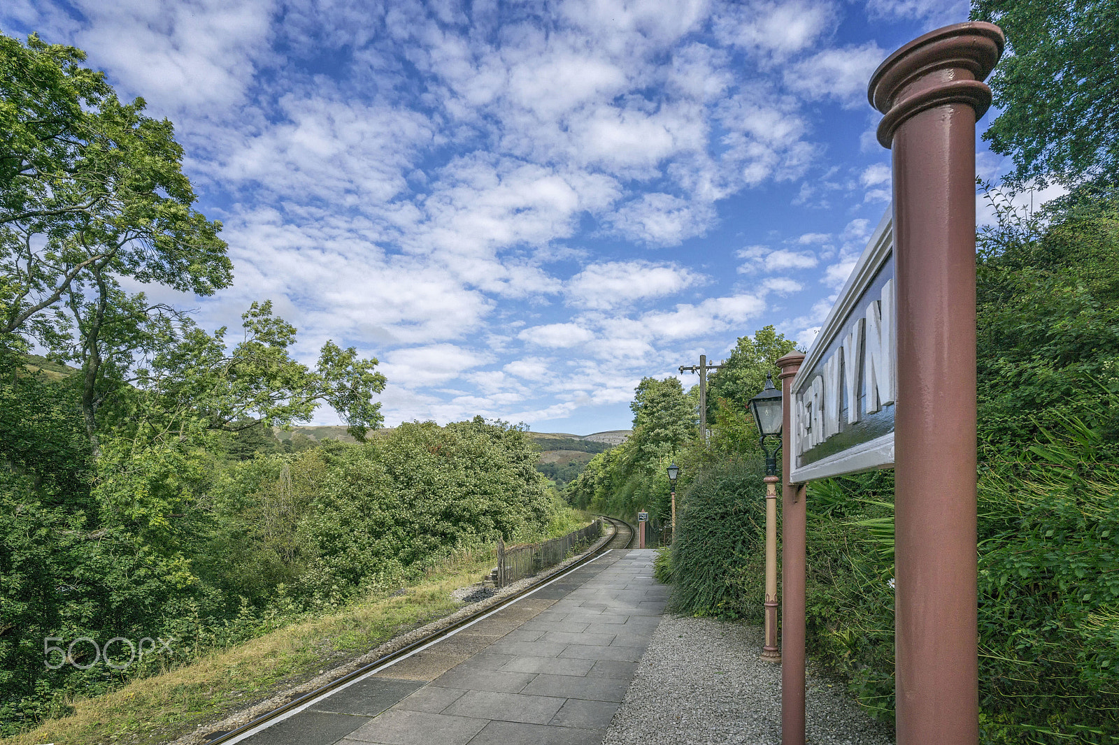 Sony a6000 + ZEISS Touit 12mm F2.8 sample photo. Berwyn station photography