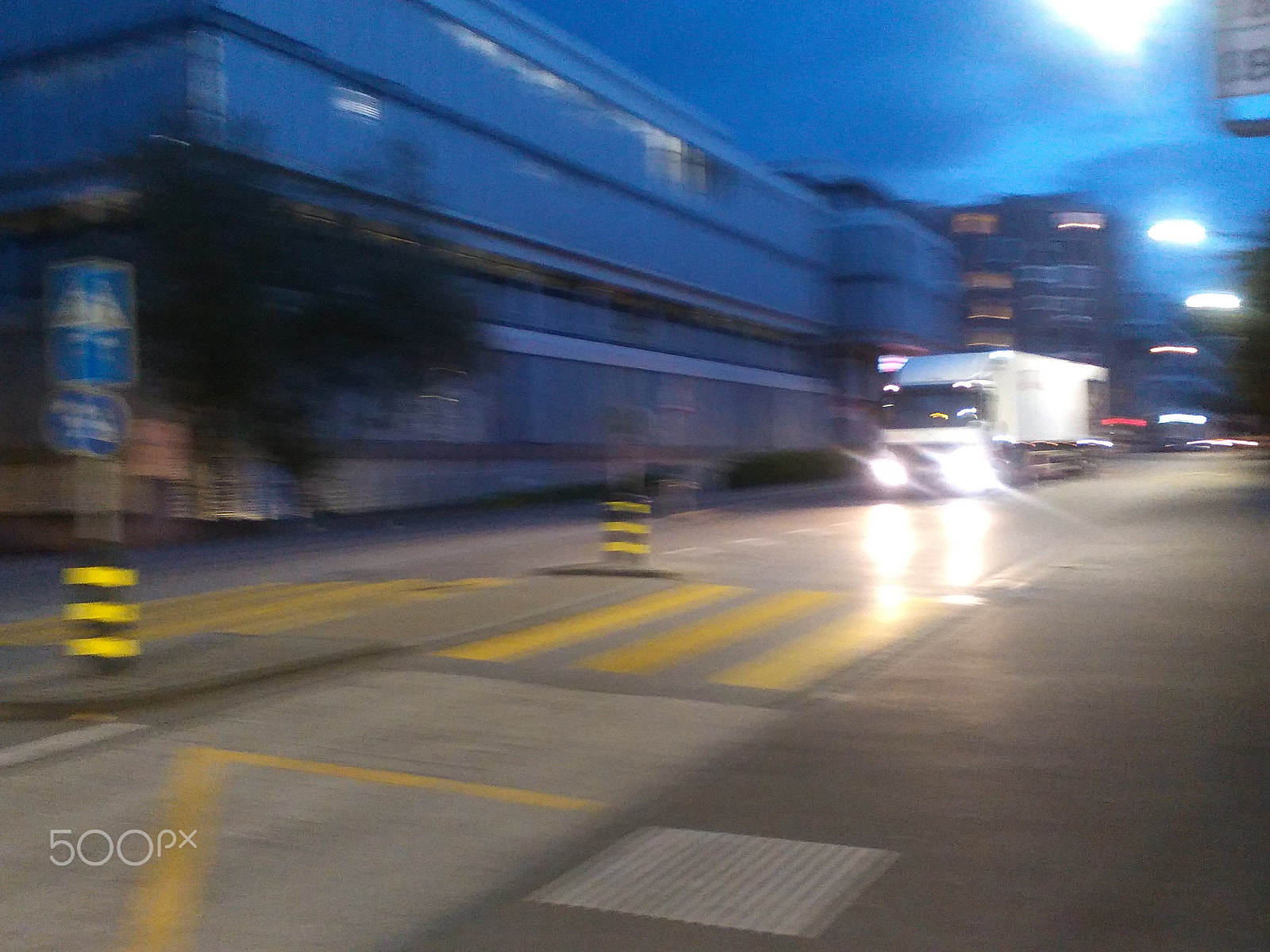 HUAWEI Y550-L01 sample photo. Evening traffic in zurich, switzerland photography