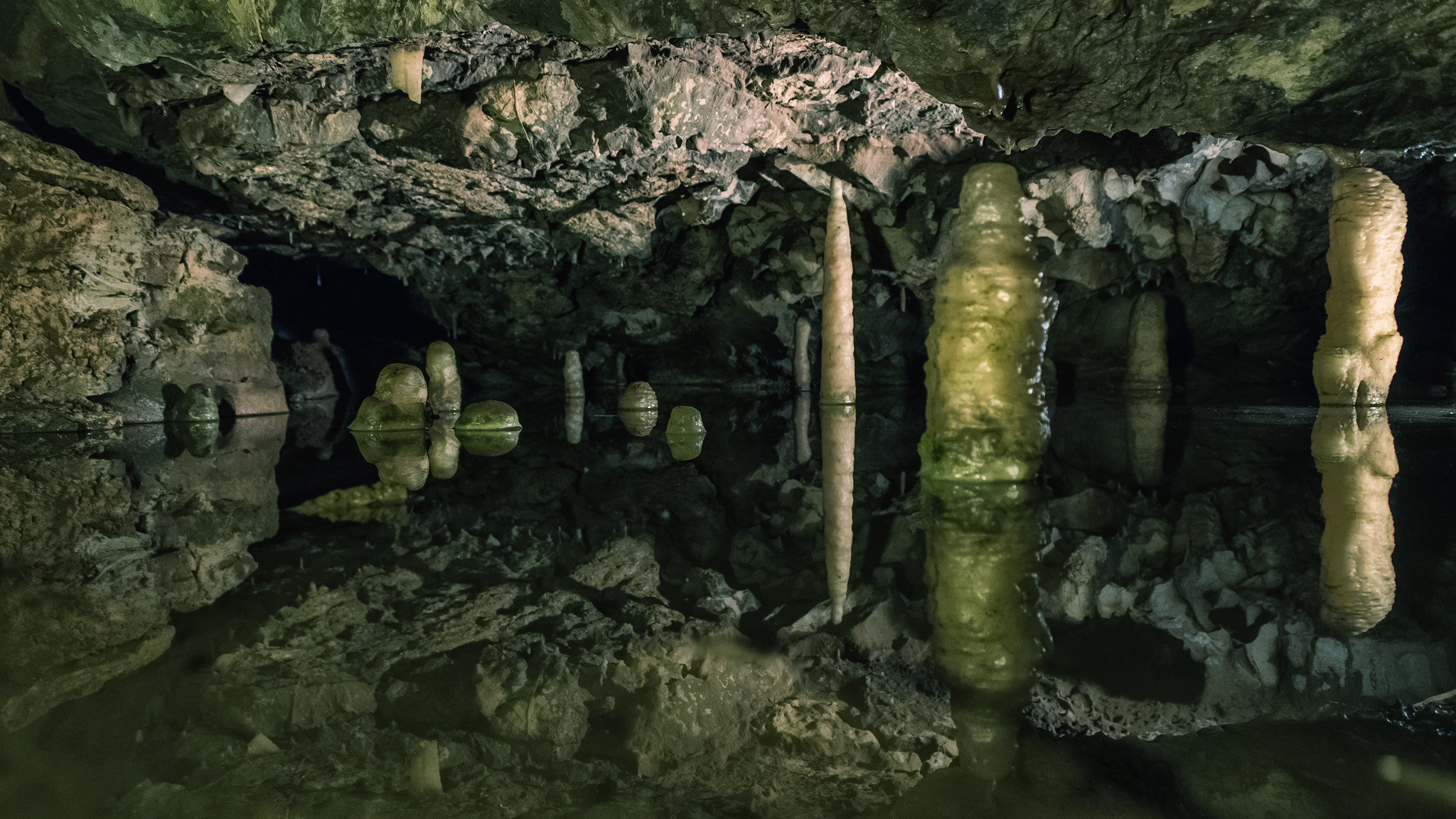 Sigma 24-70mm F2.8 EX DG Macro sample photo. Sailing through caves photography