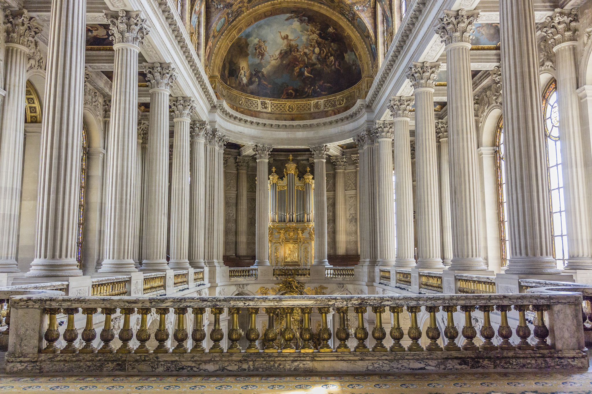 Nikon 1 AW1 sample photo. Versaille castel chapel. photography