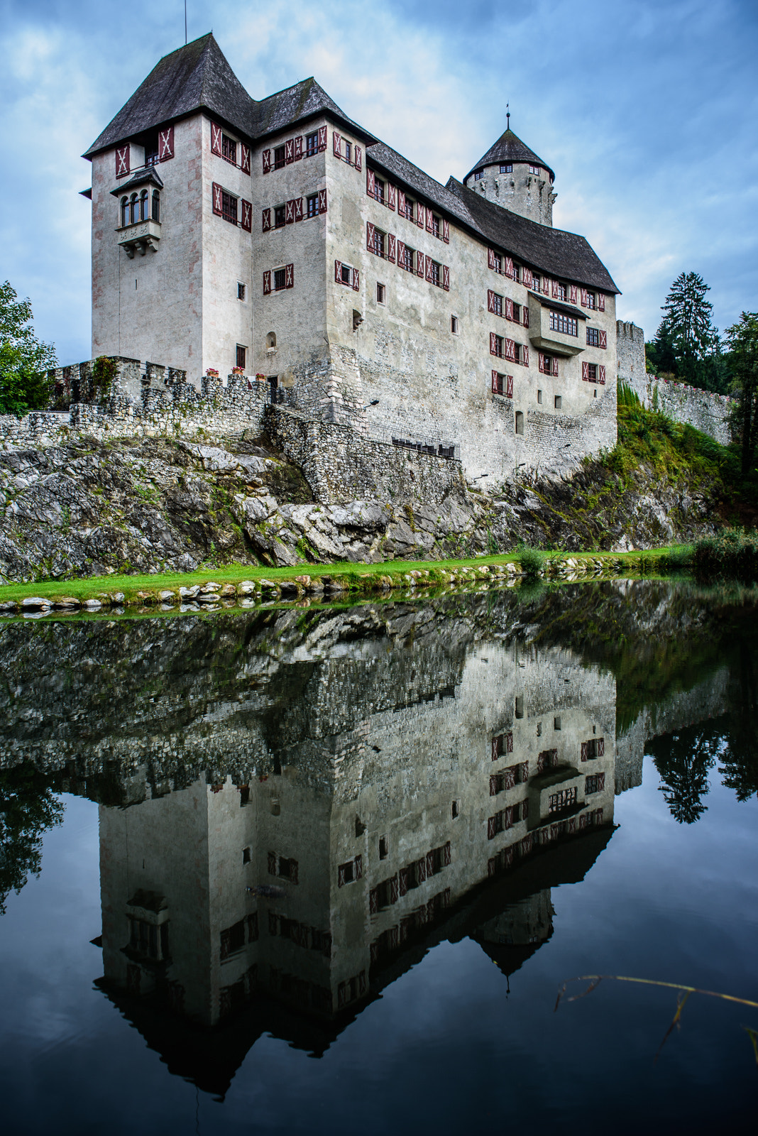 Nikon D750 + Nikon AF Nikkor 24mm F2.8D sample photo. Schloss matzen photography