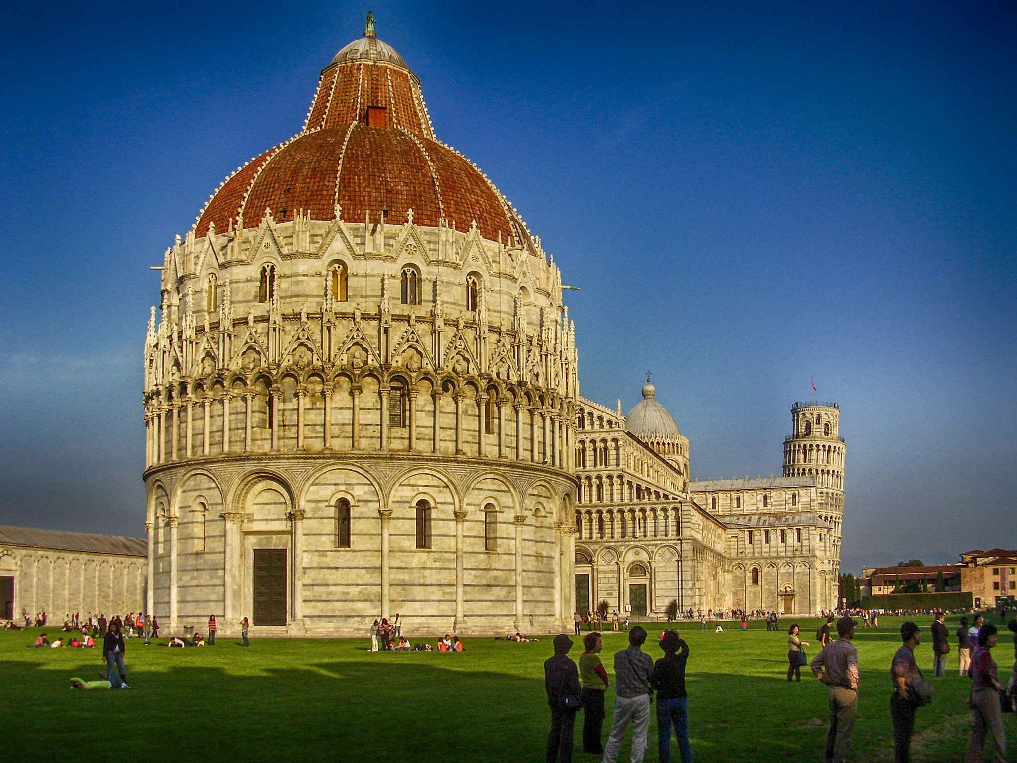 Olympus FE115,X715 sample photo. Pisa: baptistry photography