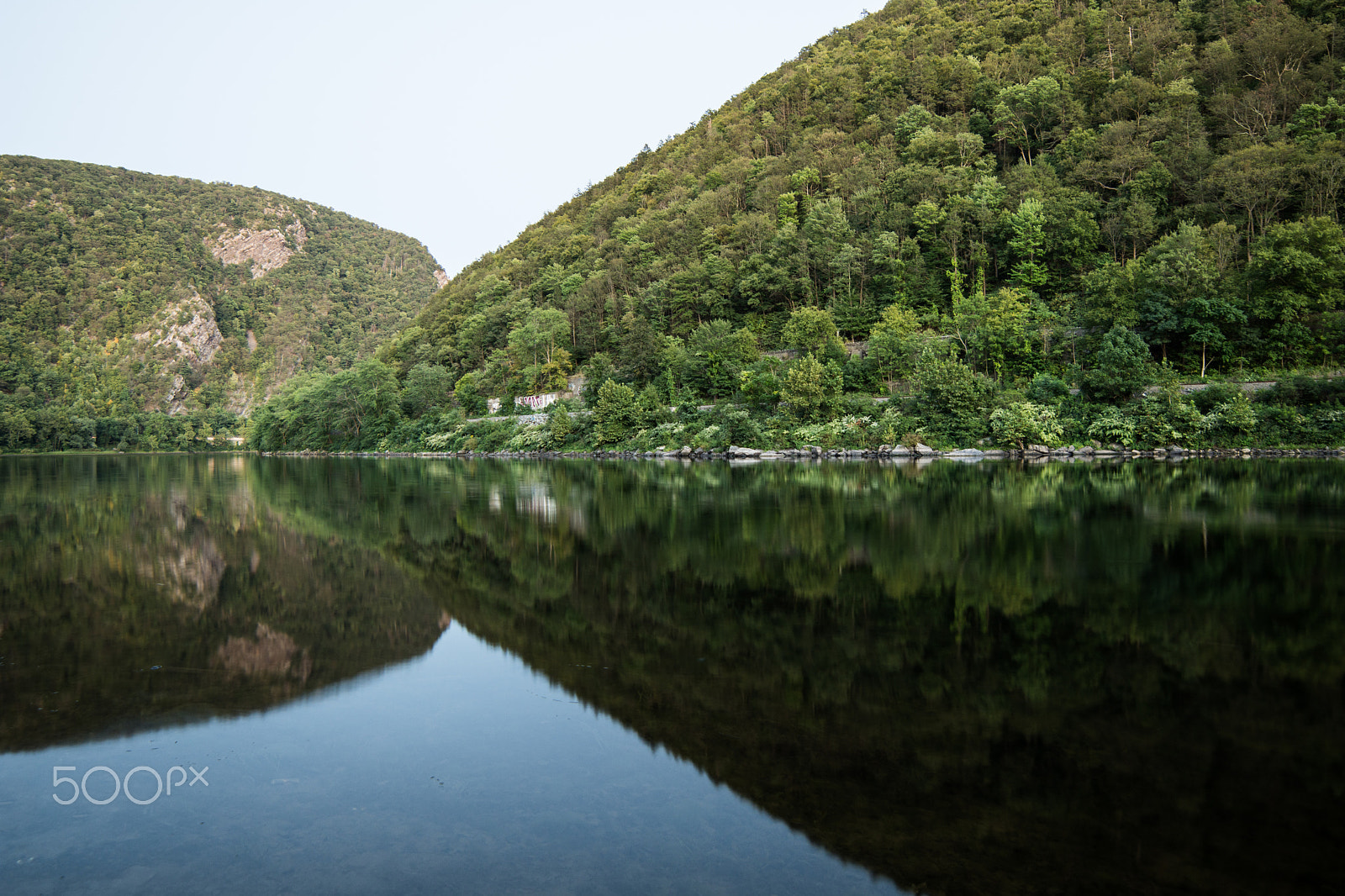 Samyang 14mm F2.8 ED AS IF UMC sample photo. Kittatinny point photography