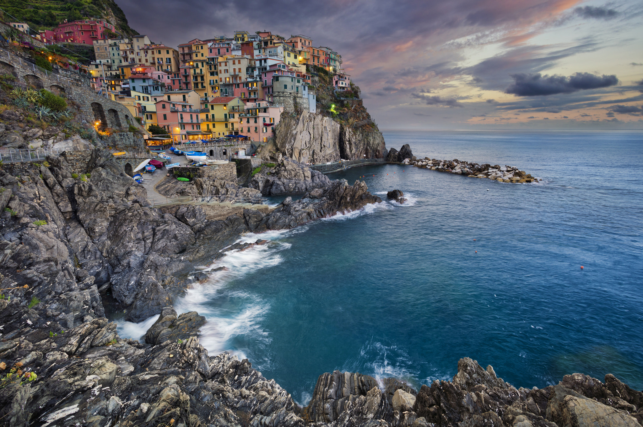 Canon EOS 5DS R + Canon EF 17-40mm F4L USM sample photo. Manarola. photography