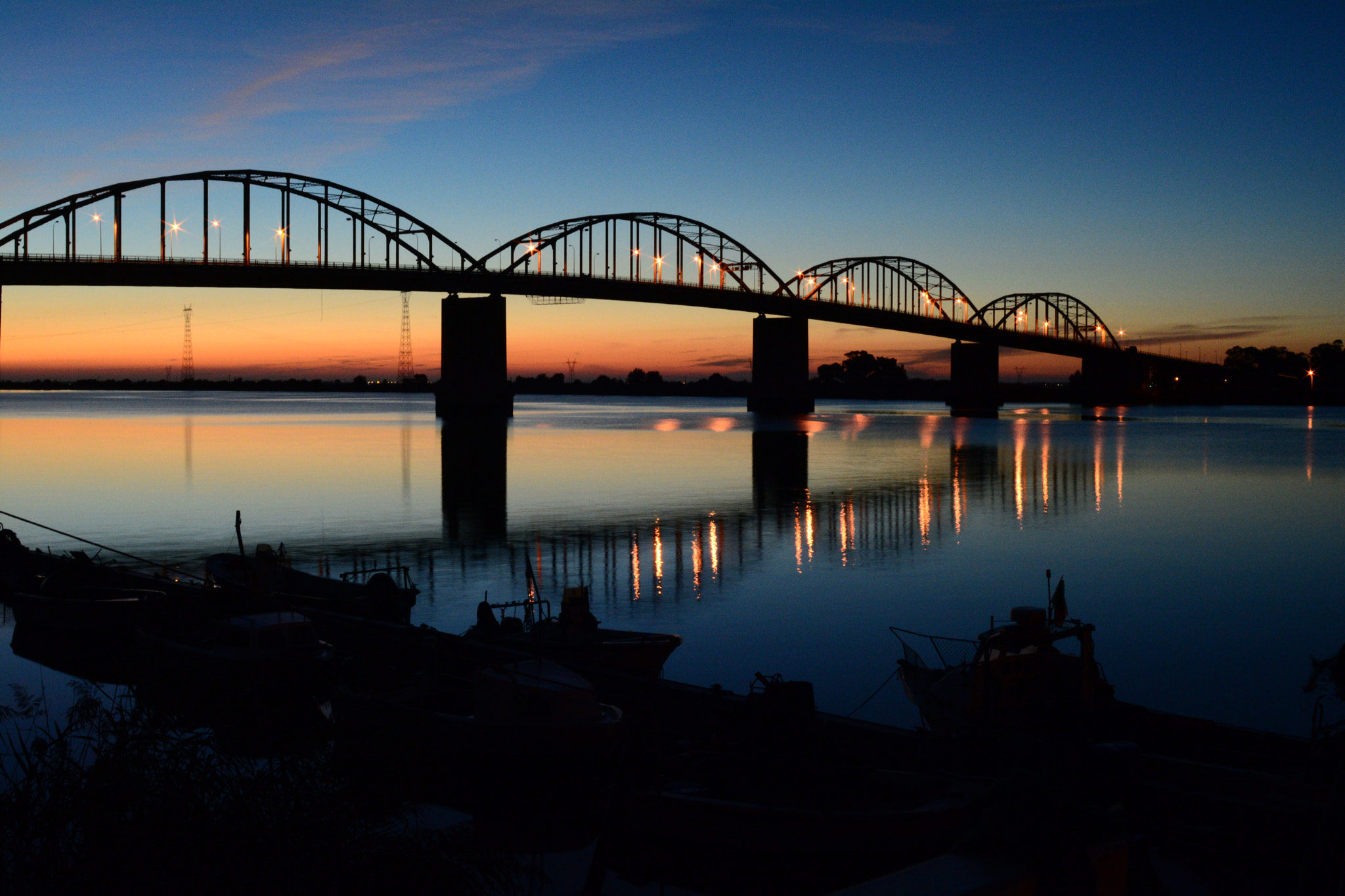 Tamron AF 28-80mm F3.5-5.6 Aspherical sample photo. Sun rise on the river side photography