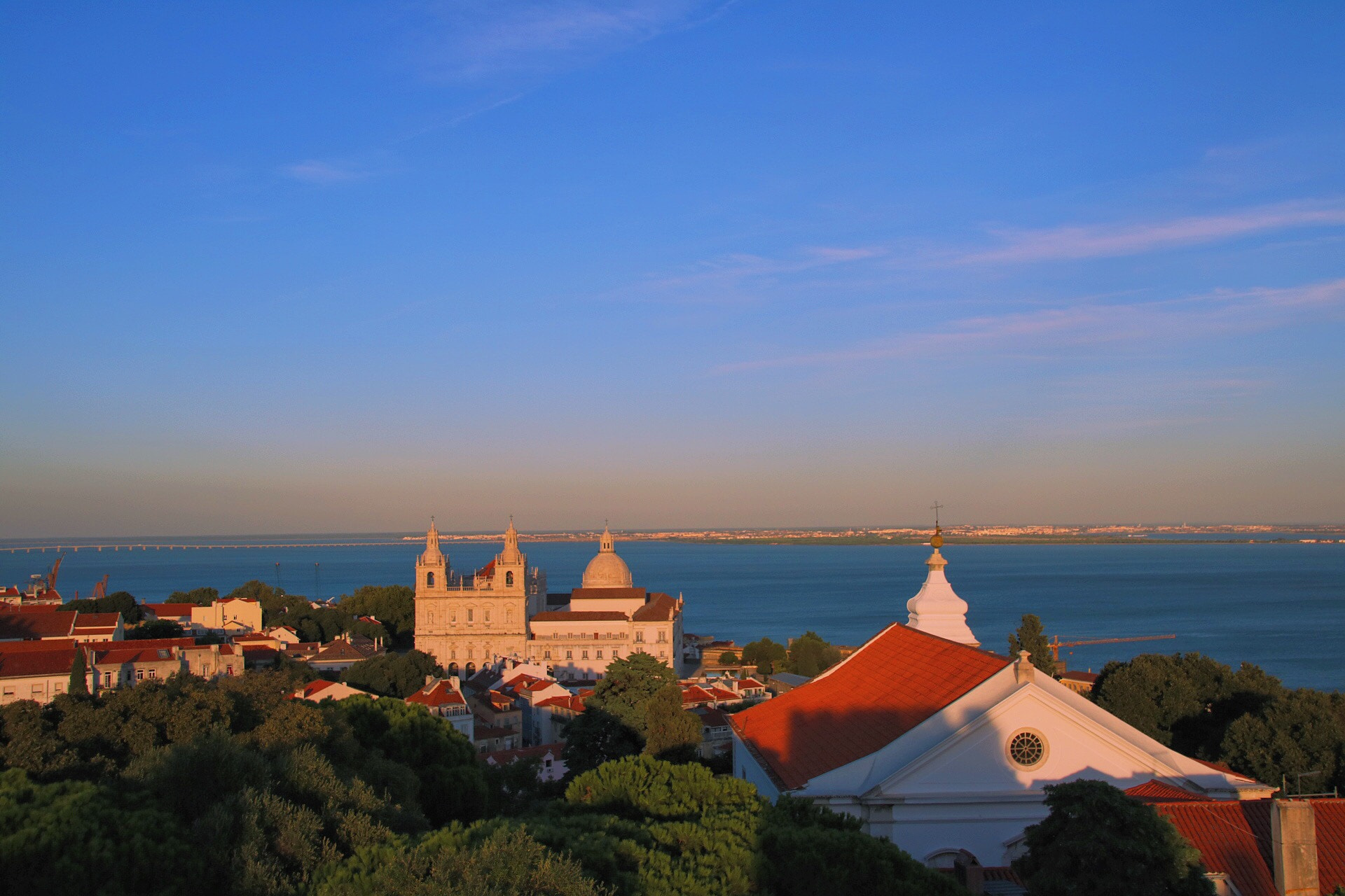 Sigma 18-250mm F3.5-6.3 DC OS HSM sample photo. Church in lisboa photography