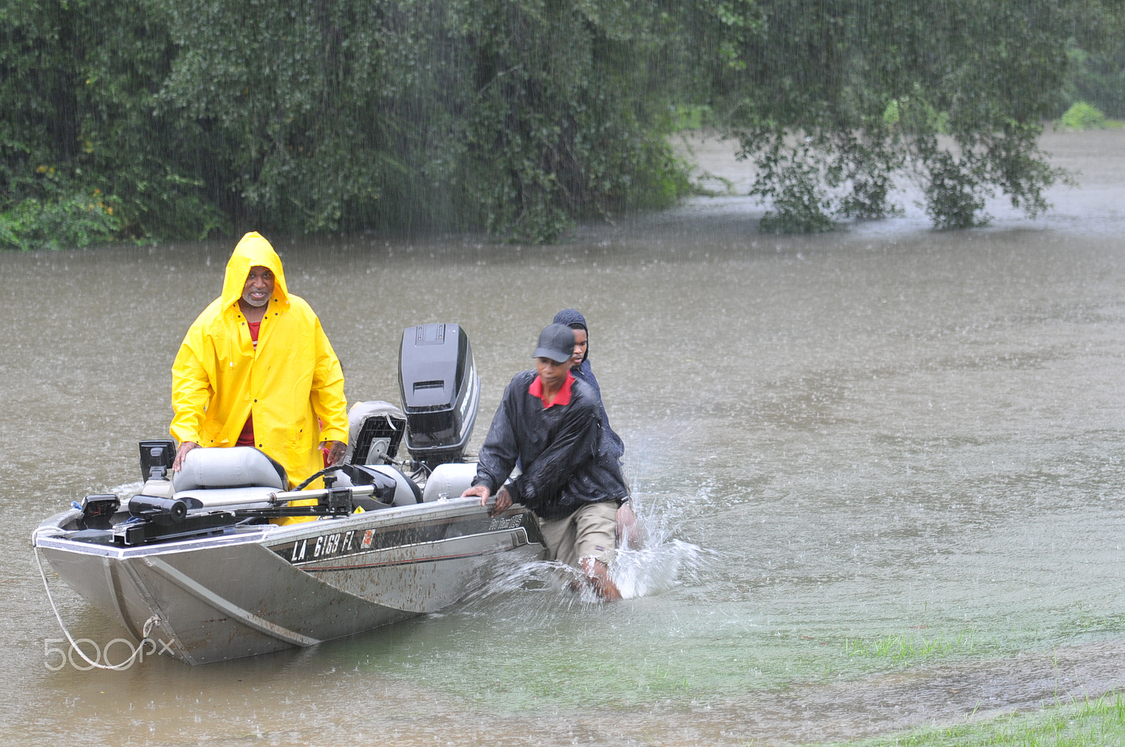 Nikon D300 + Nikon AF-S Nikkor 70-200mm F2.8G ED VR II sample photo. August 2016 flood baker la. photography