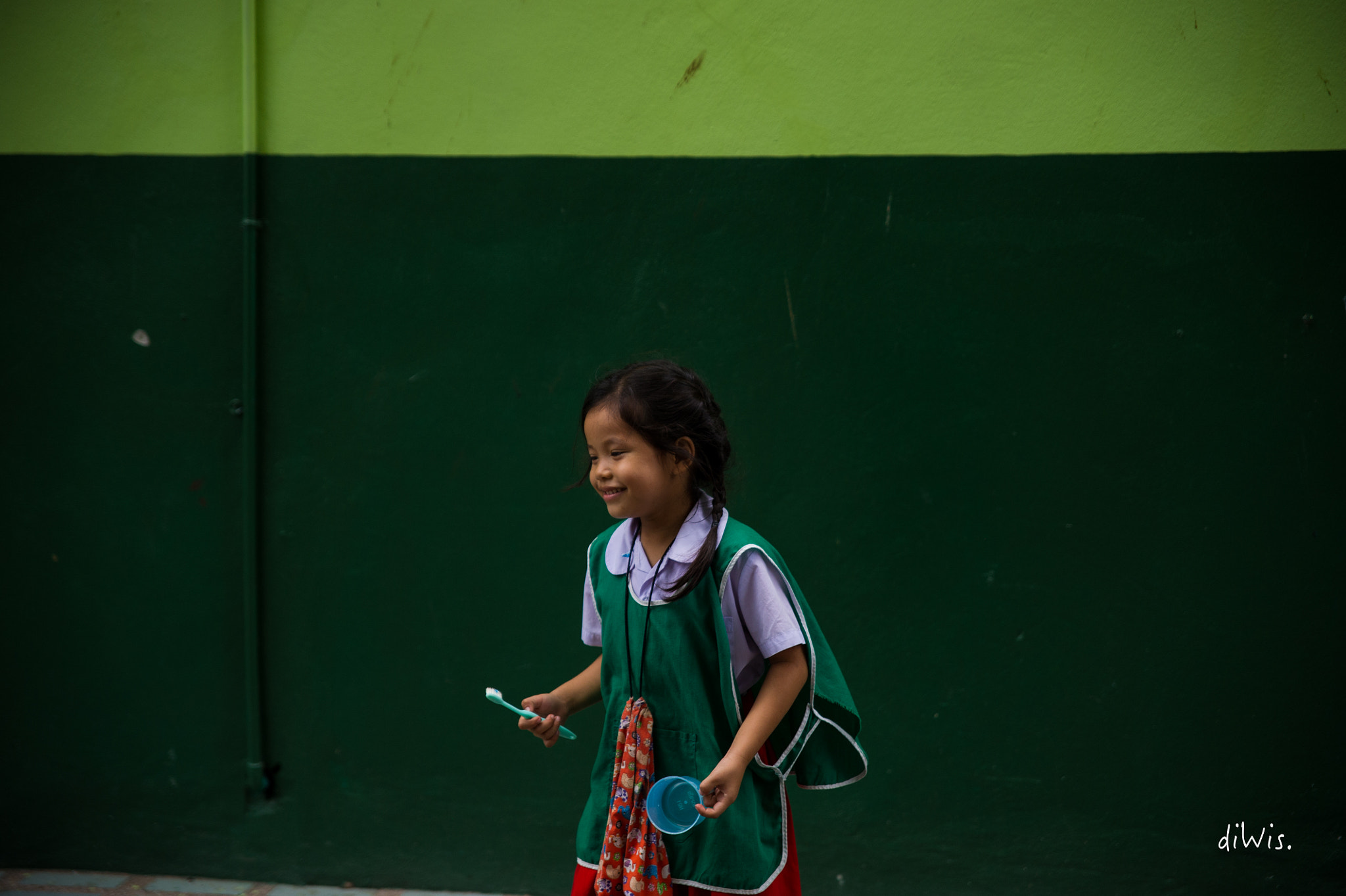 Sigma 24-70mm F2.8 EX DG HSM sample photo. Little thai girl photography