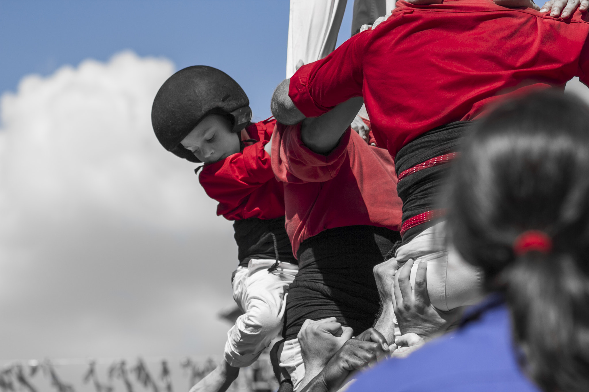 Canon EOS 60D + Canon EF 100mm F2.8 Macro USM sample photo. Little girl of castellers de barcelona photography