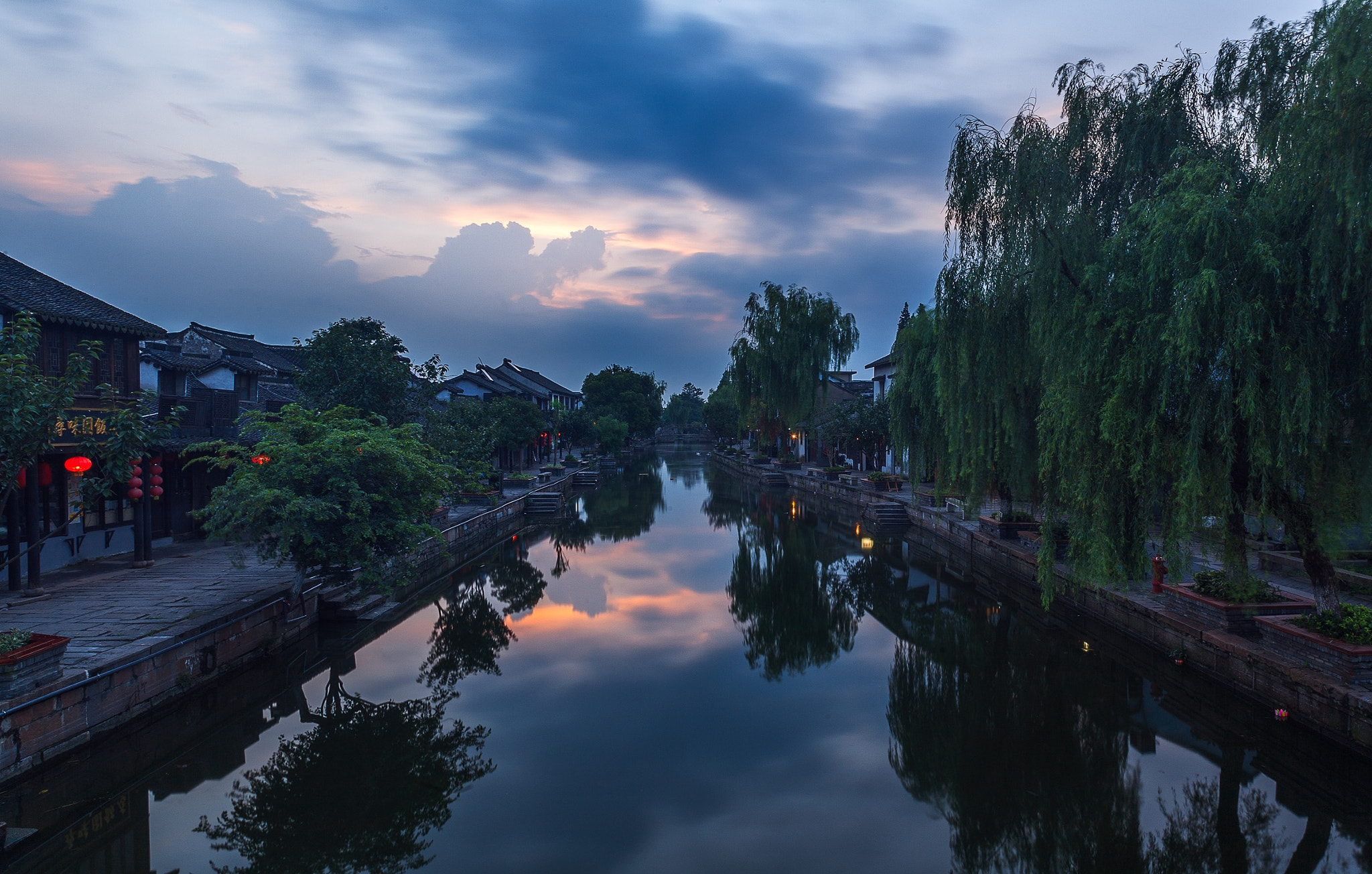 Canon EOS 5D + Canon TS-E 24mm f/3.5L sample photo. Dawn in xitang photography