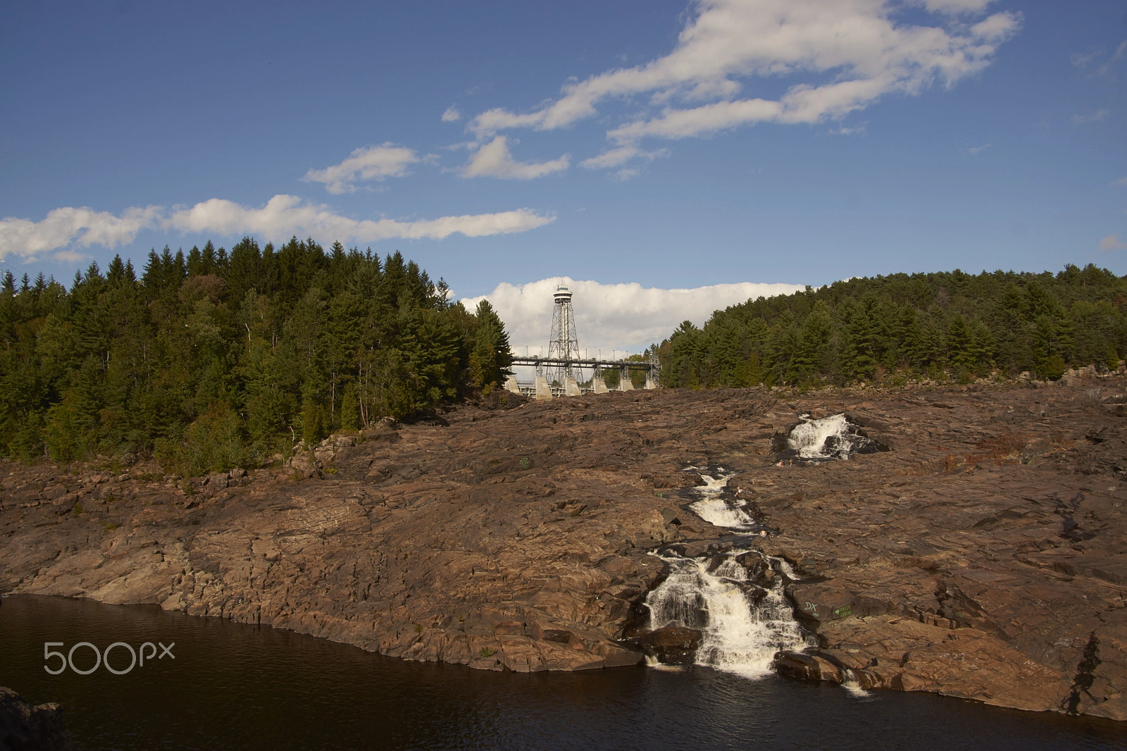 Sony SLT-A65 (SLT-A65V) + DT 18-270mm F3.5-6.3 SSM sample photo. Chutes à shawinigan photography