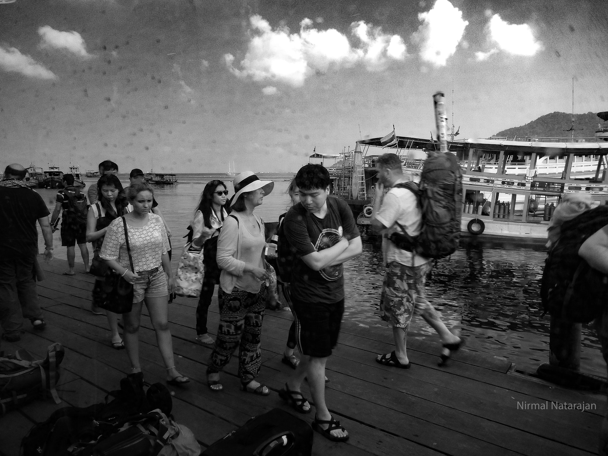 Nikon Coolpix S9500 sample photo. Morning at the pier photography