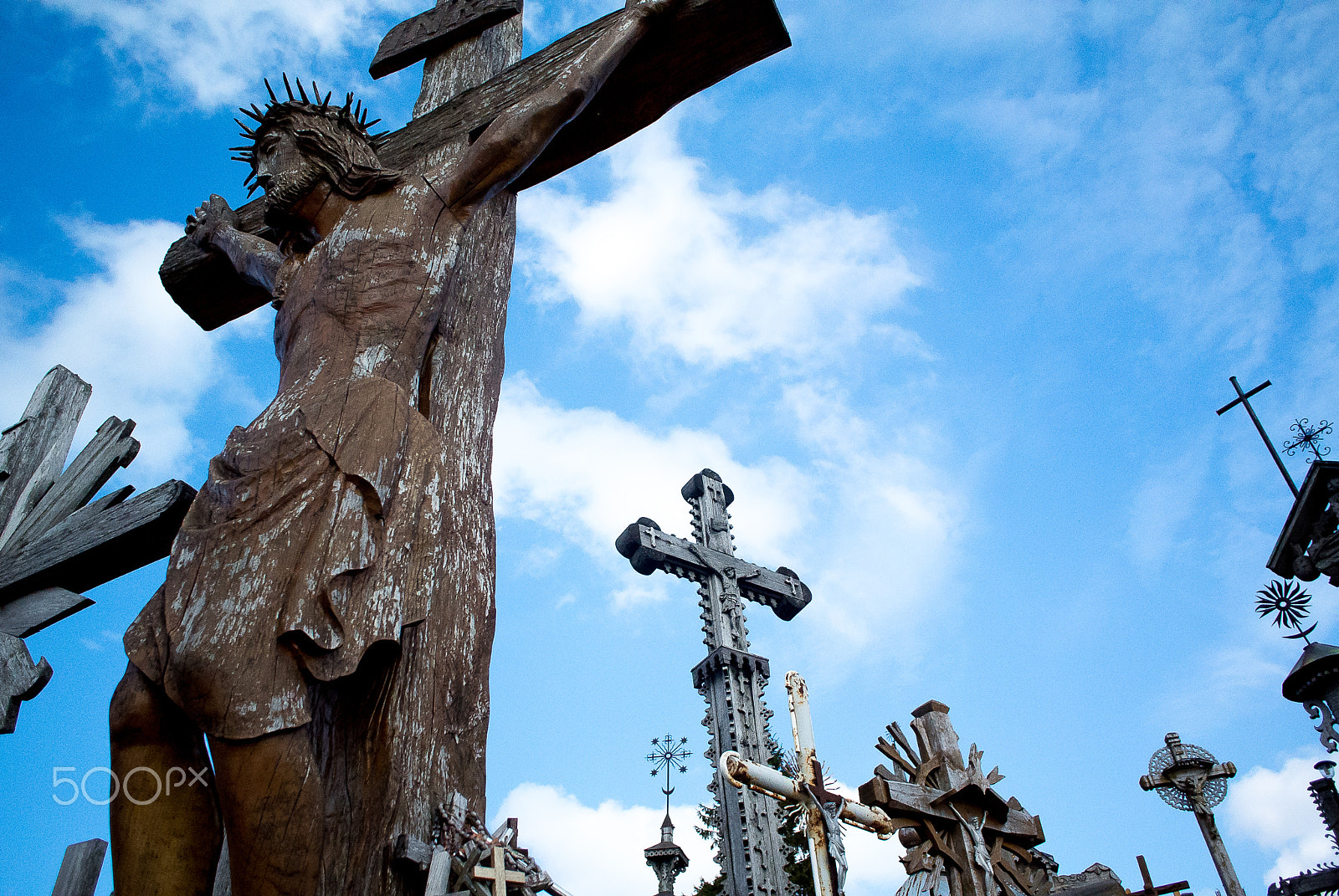 Nikon 1 V1 + Nikon 1 Nikkor 10mm F2.8 sample photo. Hill of crosses photography