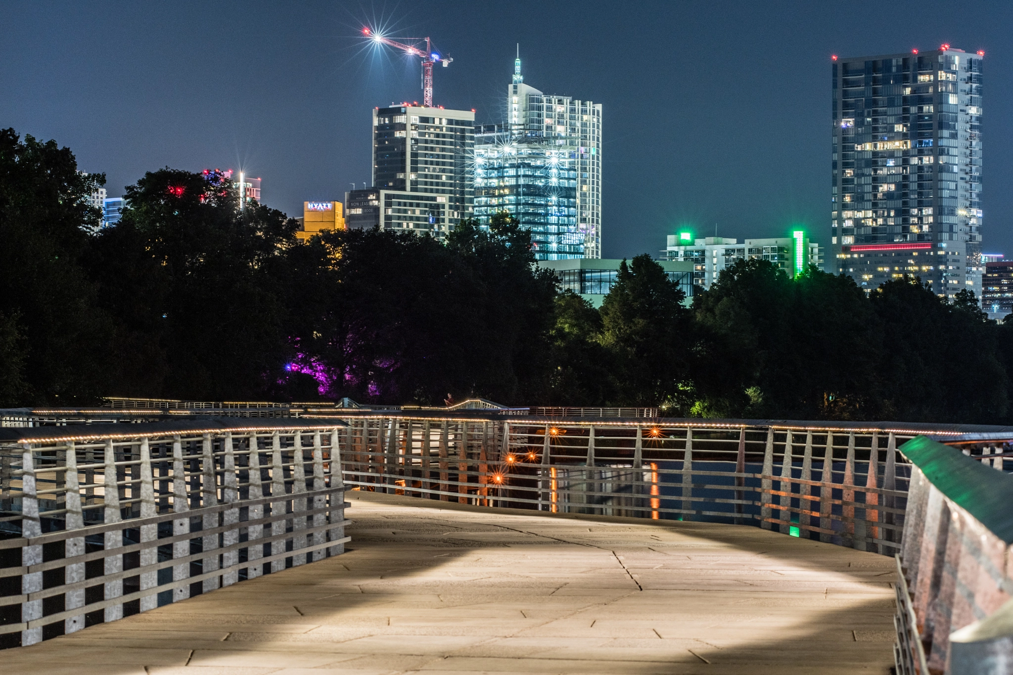 Nikon AF-Nikkor 80-200mm F2.8D ED sample photo. Lady bird lake boardwalk photography