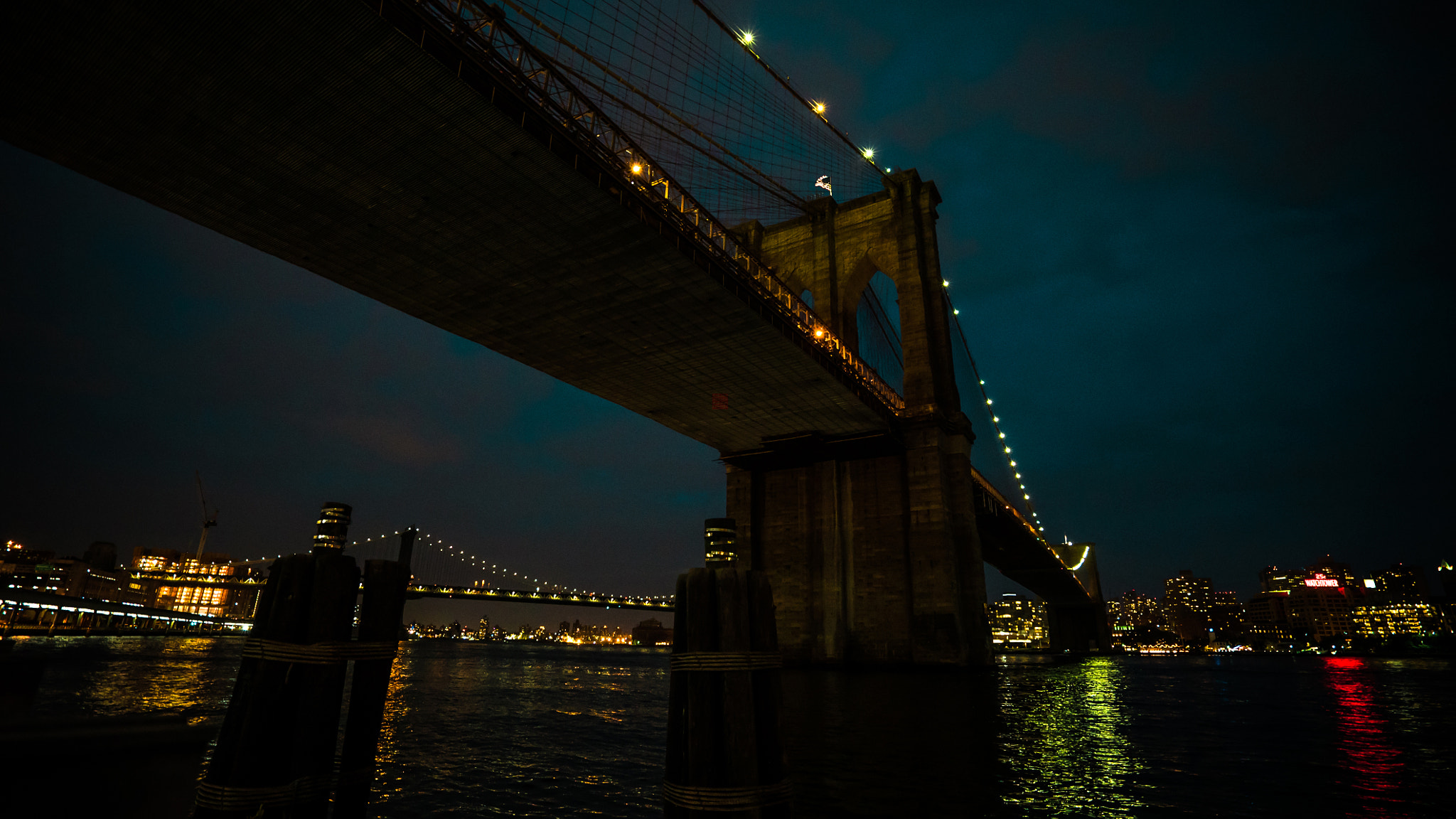 Sony a7S II + Sony Vario-Tessar T* FE 16-35mm F4 ZA OSS sample photo. On brooklyn bridge photography