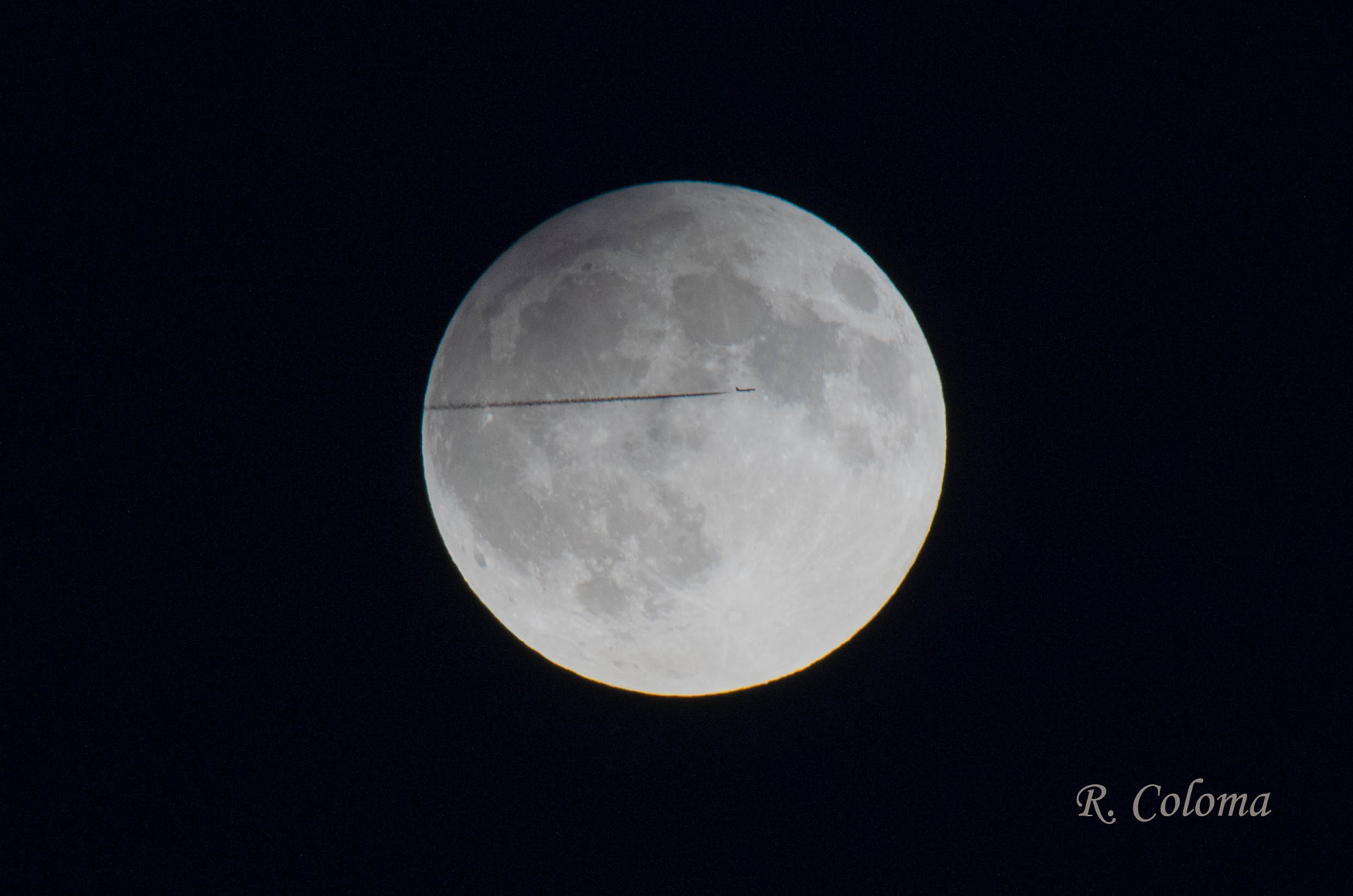 Pentax K-5 IIs sample photo. Flight to moon photography