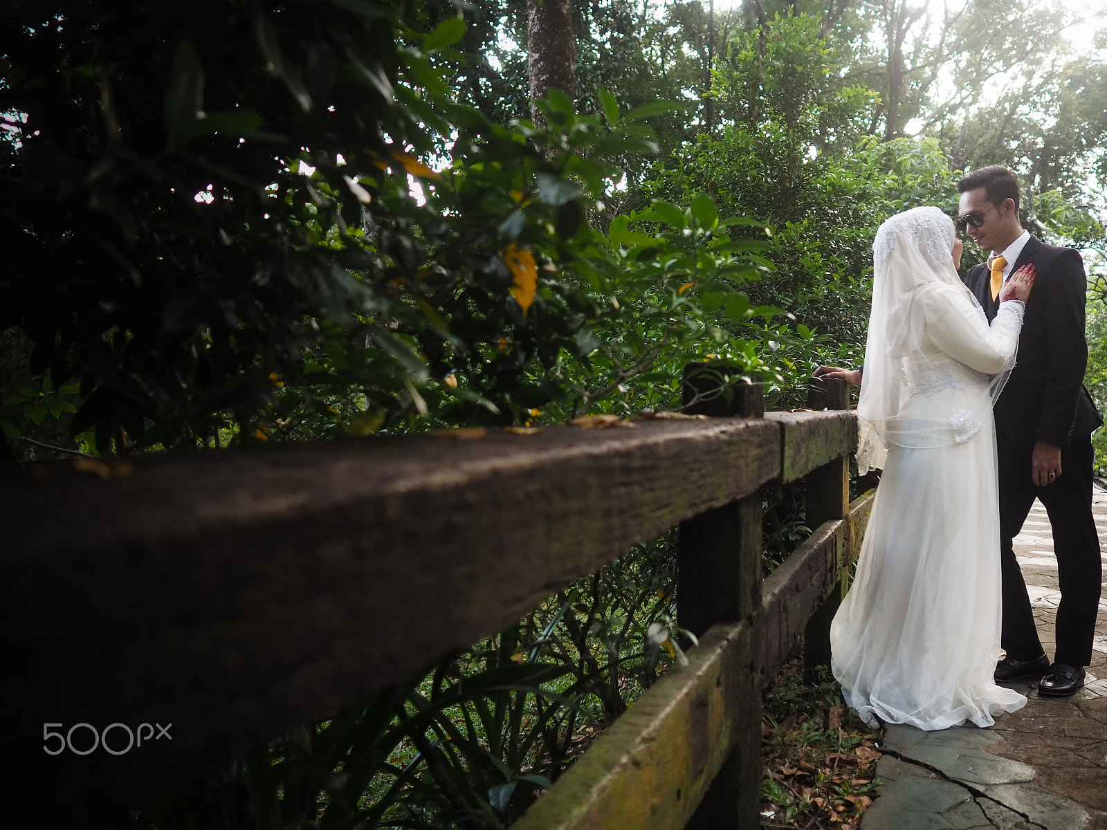 Olympus OM-D E-M1 + Olympus M.Zuiko Digital 17mm F1.8 sample photo. Wedding potraiture-credit to 40graphy photography