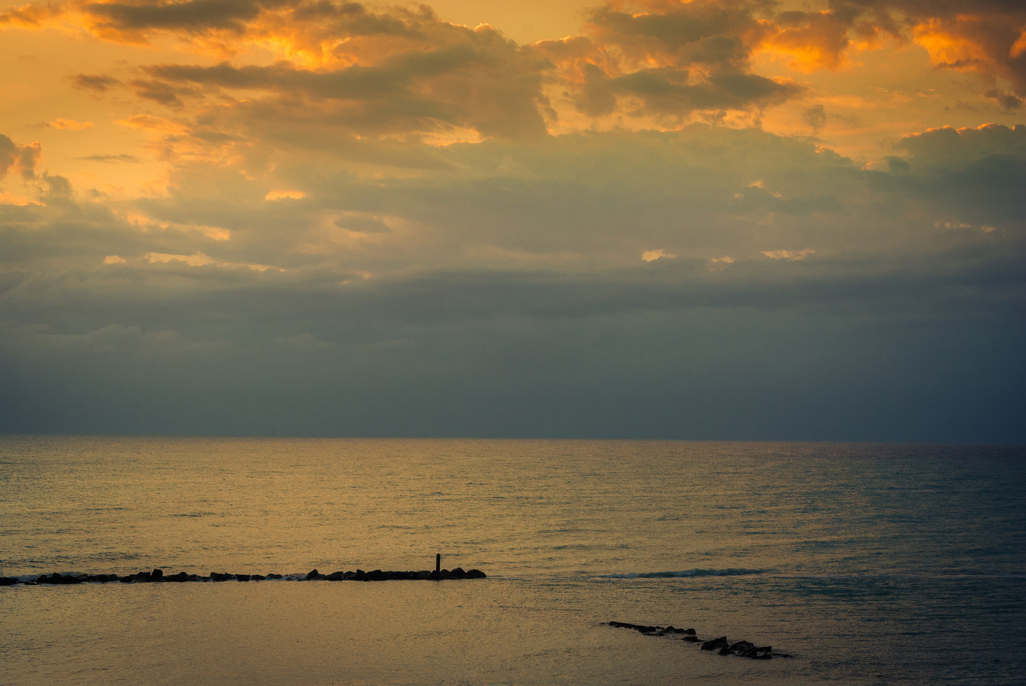 Nikon D40X sample photo. Searching for peace photography