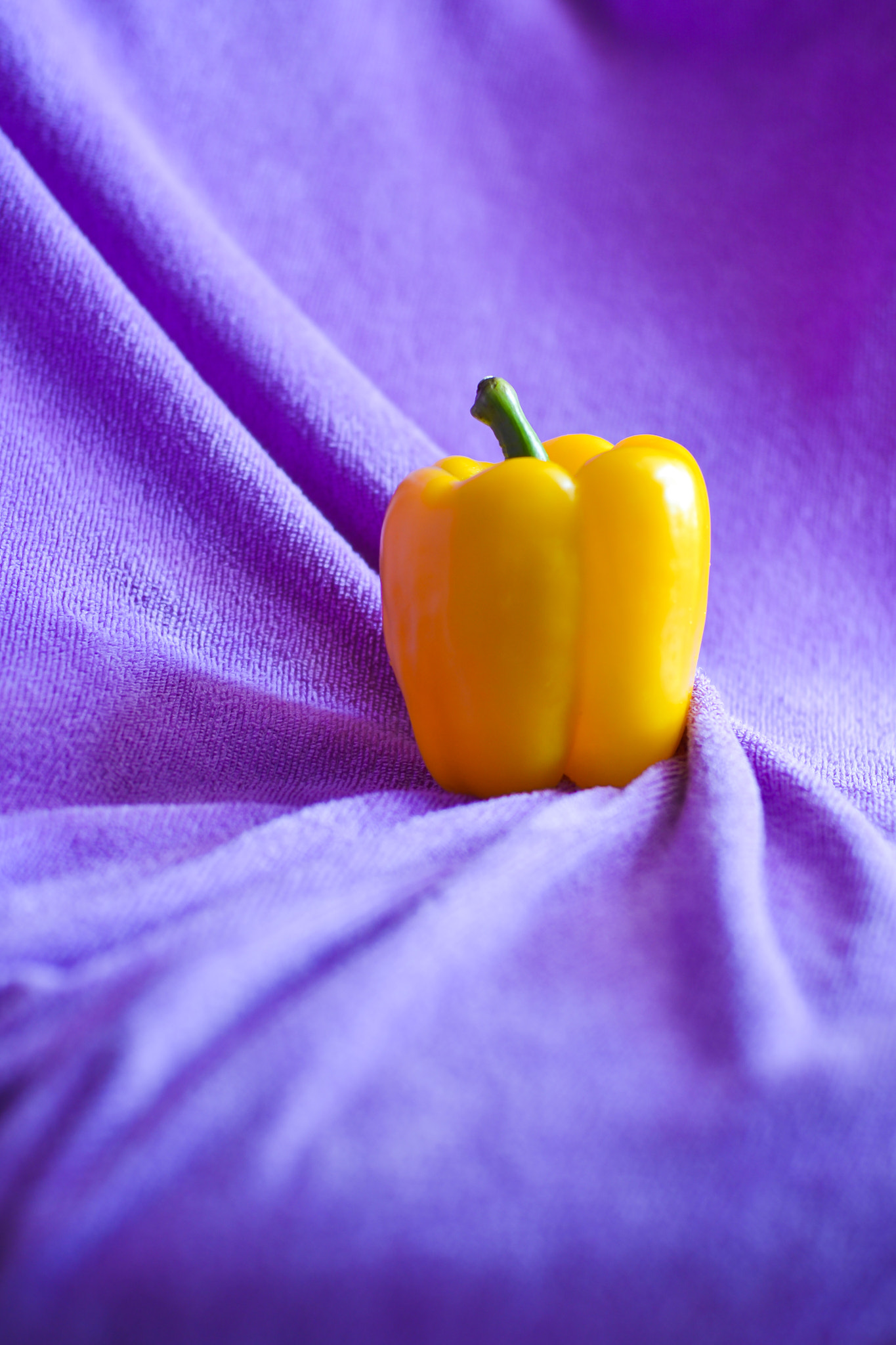 Nikon D3100 + Nikon AF Nikkor 50mm F1.4D sample photo. Sweet pepper photography