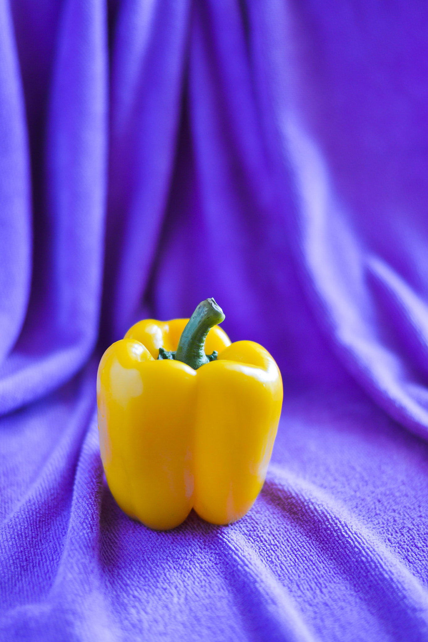 Nikon D3100 + Nikon AF Nikkor 50mm F1.4D sample photo. Sweet pepper photography