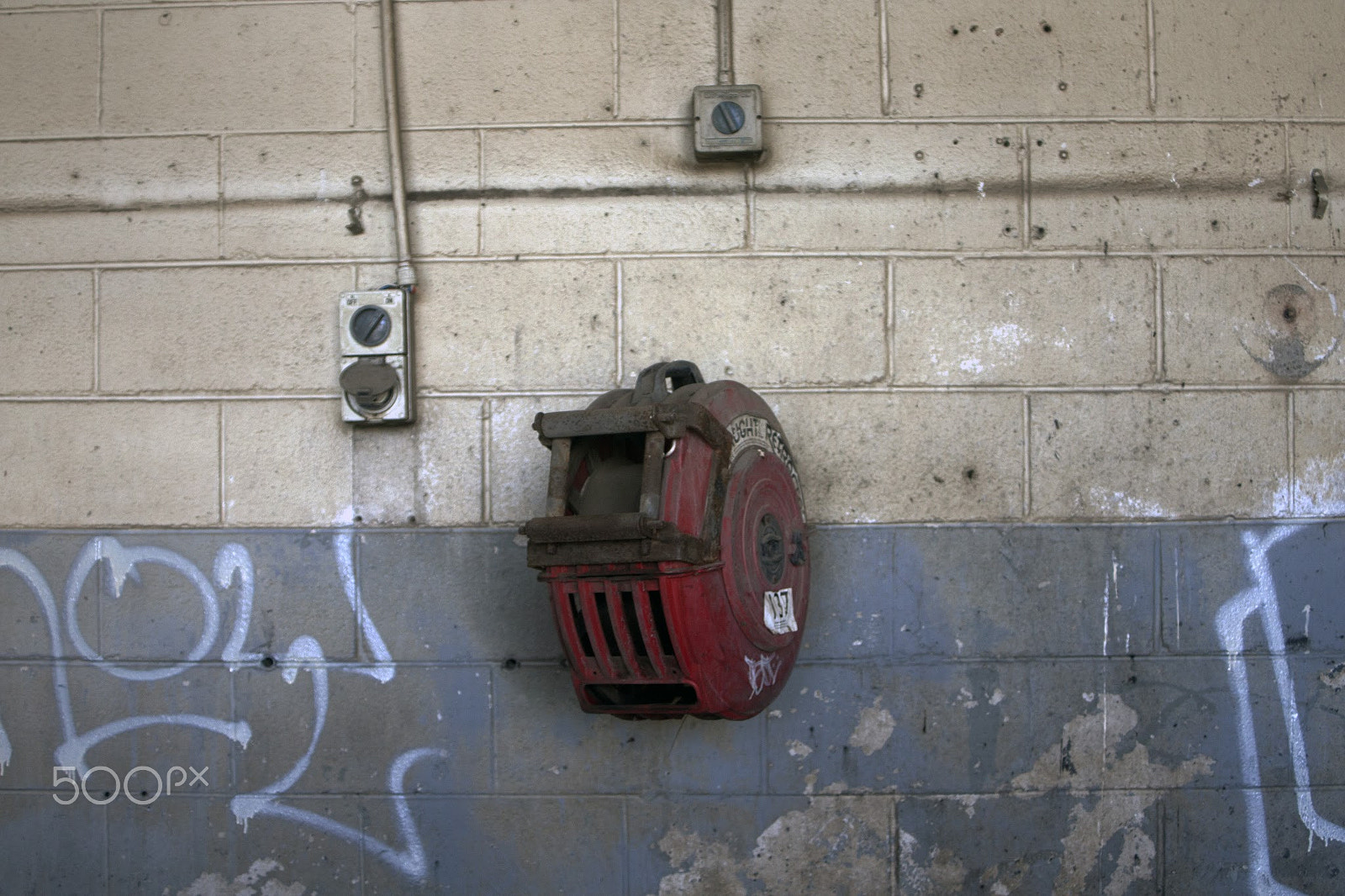Canon EF 28-80mm f/3.5-5.6 USM sample photo. Abandoned car yard photography