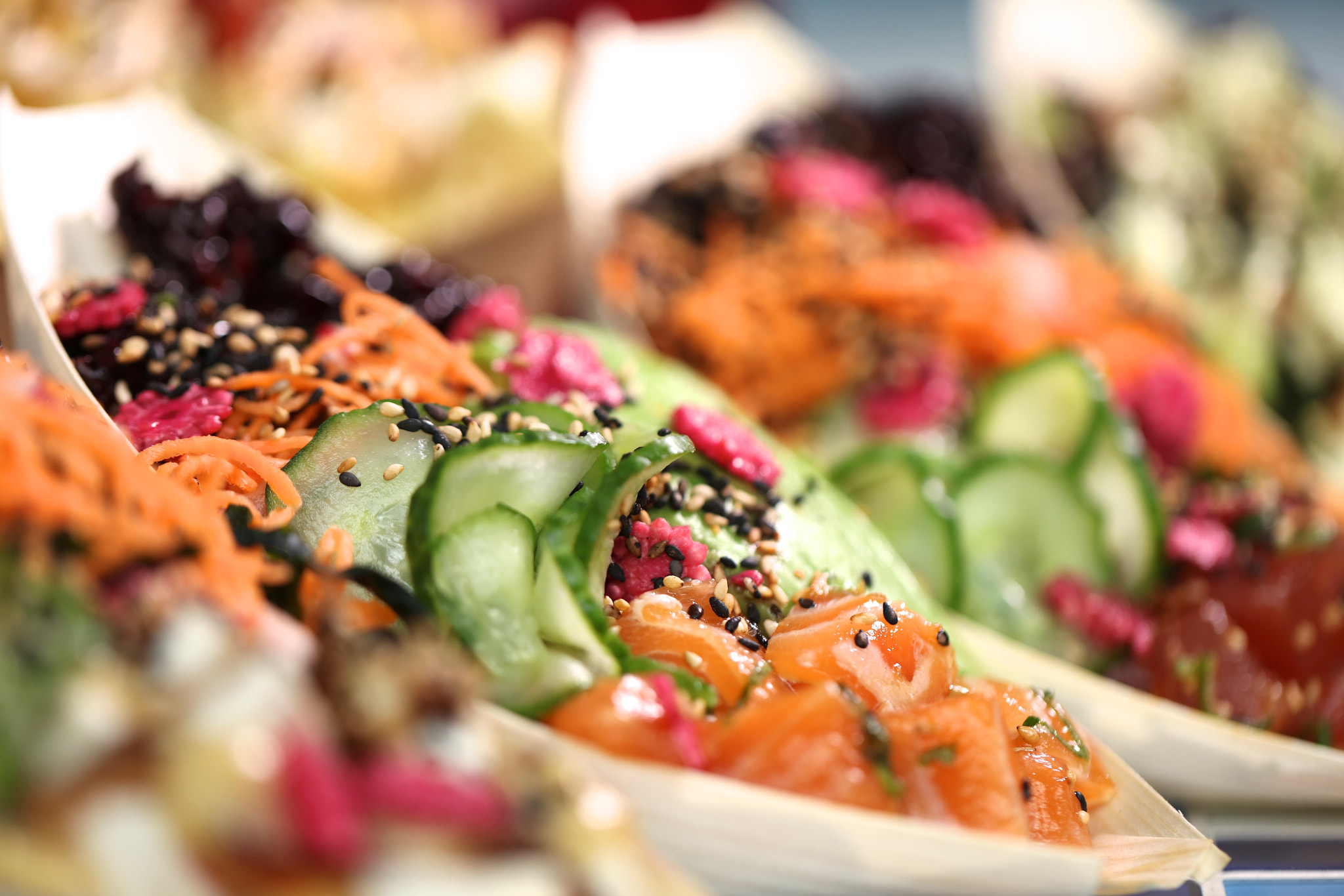 Canon EOS 5DS + Canon EF 100mm F2.8L Macro IS USM sample photo. Hawaiian fish salad @ poké photography