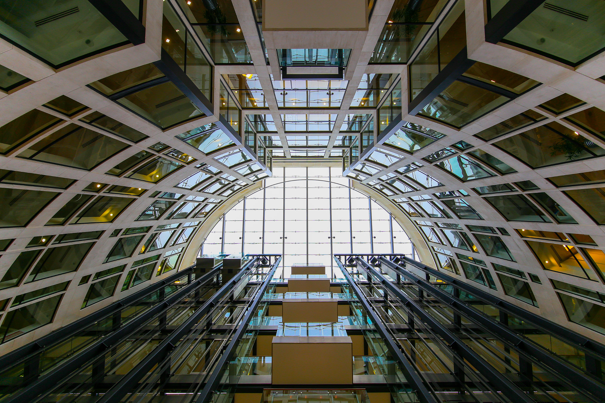 Canon EOS 6D + Canon EF 11-24mm F4L USM sample photo. Finsbury sq interior photography