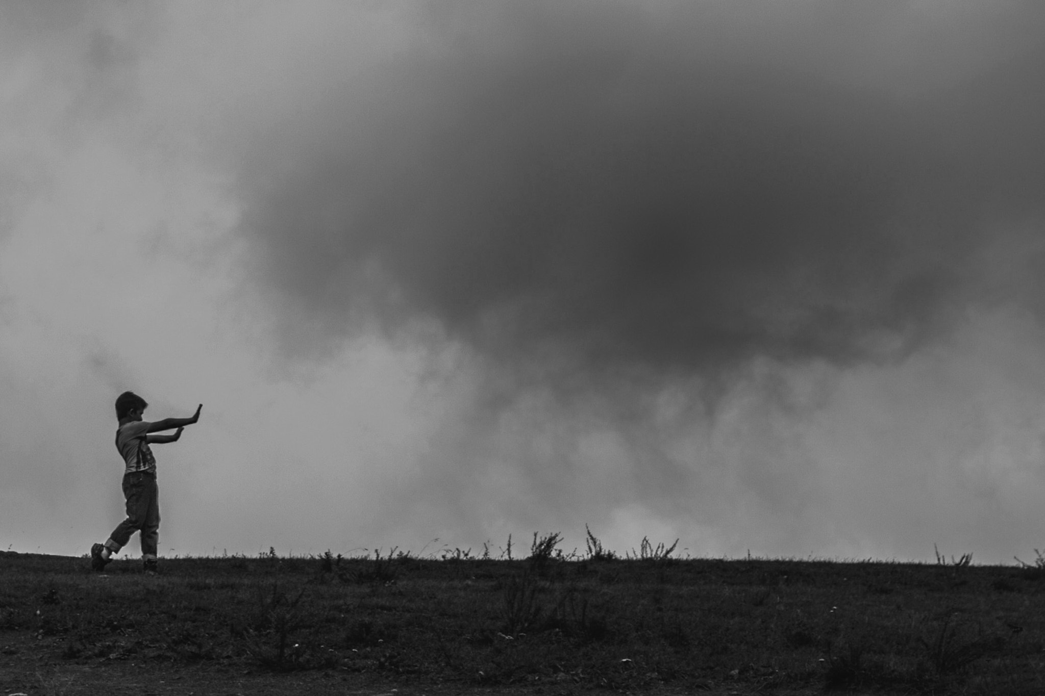 Tamron SP AF 17-50mm F2.8 XR Di II LD Aspherical (IF) sample photo. The little charmer of storms photography