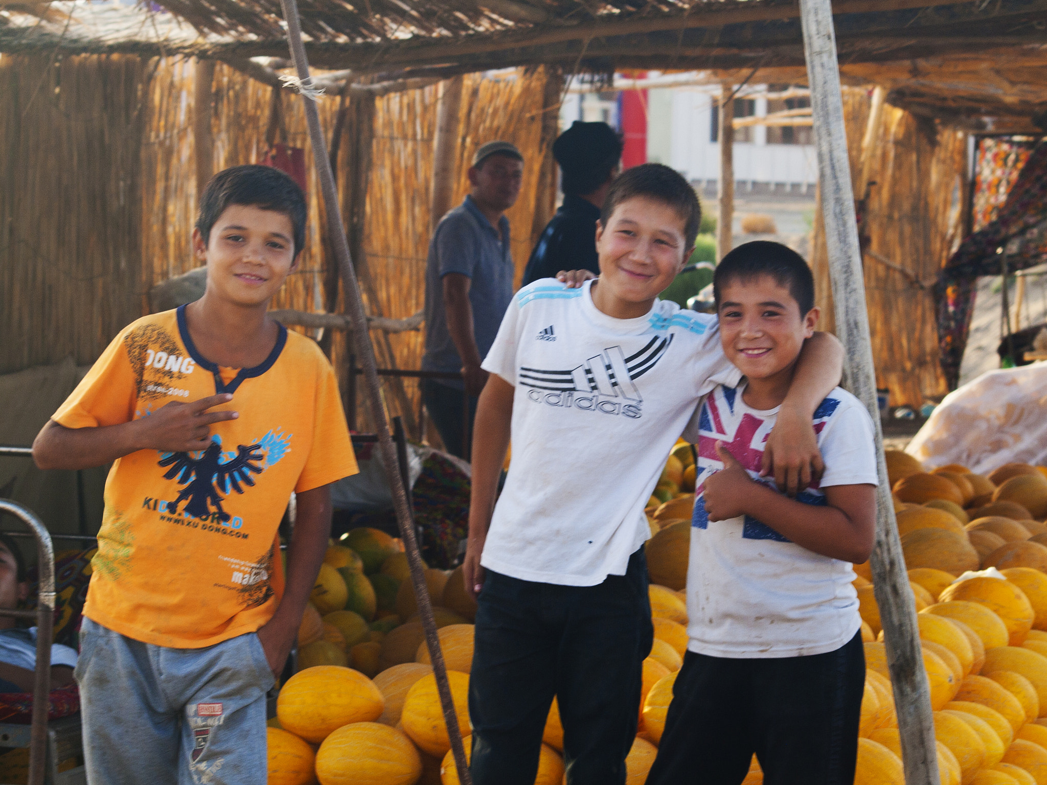 Olympus E-520 (EVOLT E-520) sample photo. Happy uzbek children photography