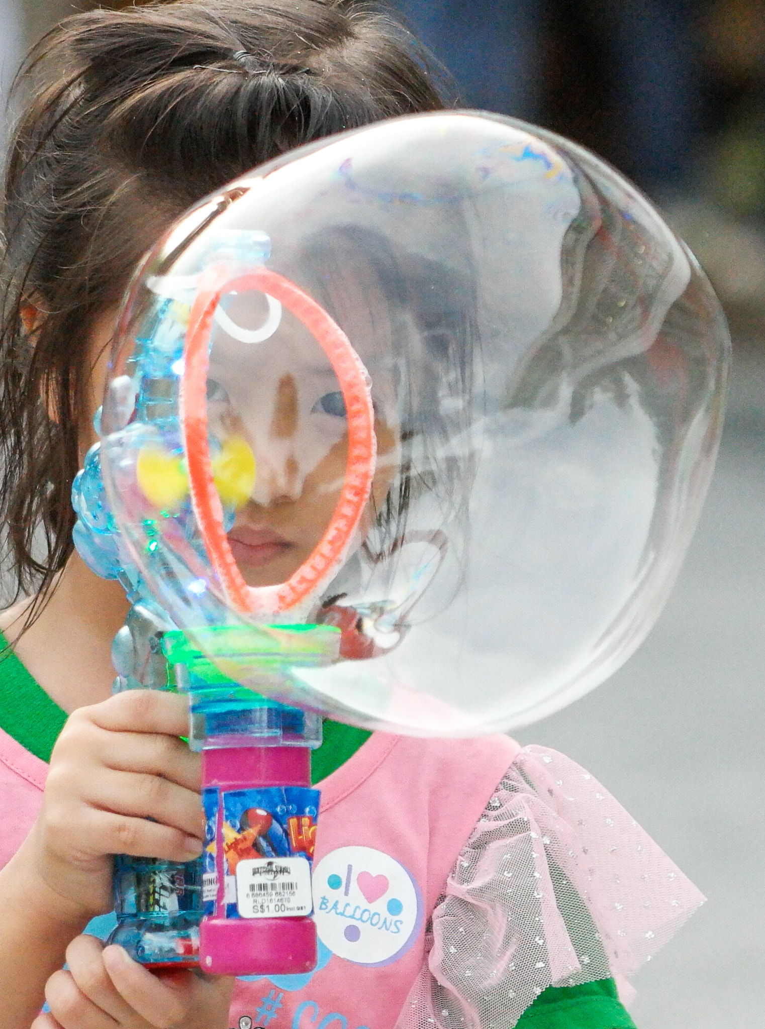 NX 50-150mm F2.8 S sample photo. Bubble. photography