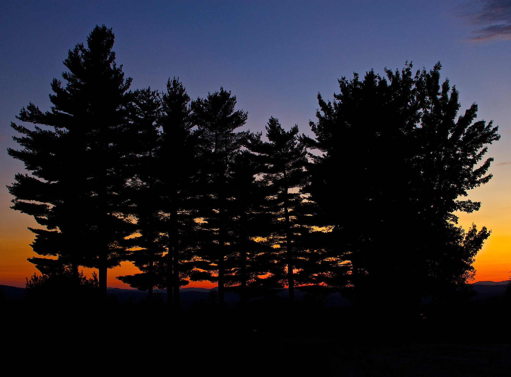 Canon EF 28-135mm F3.5-5.6 IS USM sample photo. Hill top sunset photography