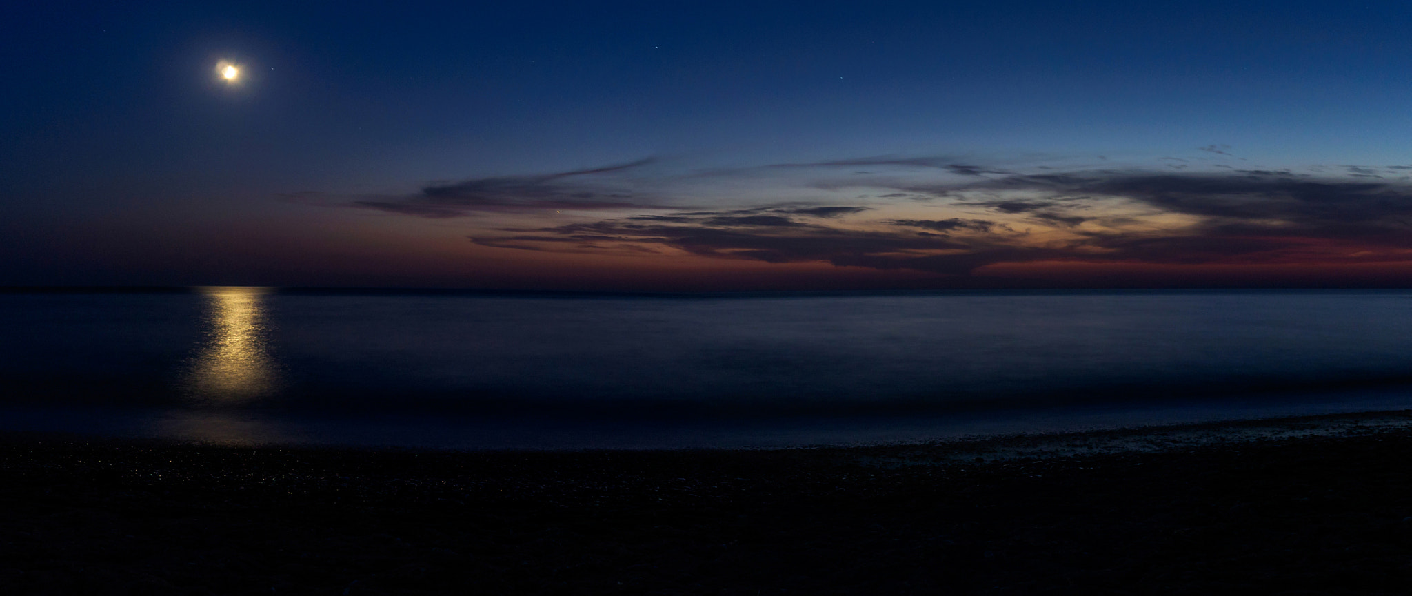 LUMIX G VARIO 14-42/F3.5-5.6 II sample photo. Night in crimea photography