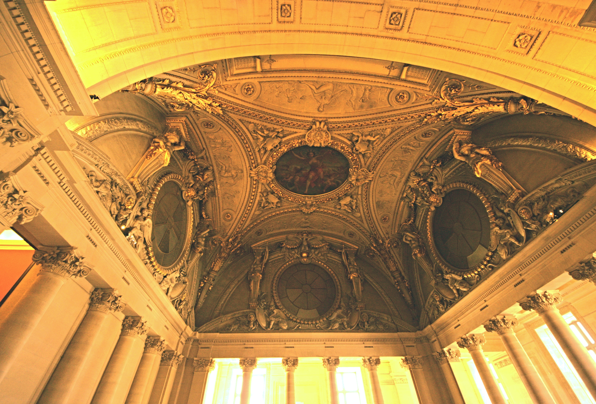 Sigma 8-16mm F4.5-5.6 DC HSM sample photo. Louvre museum photography