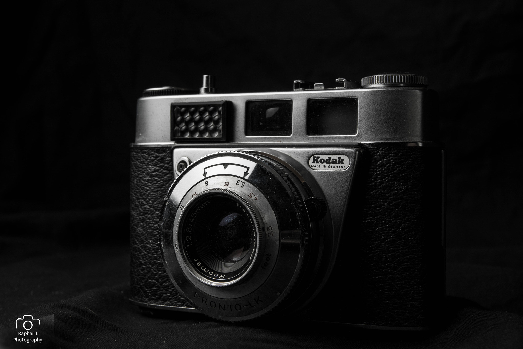 Sigma 17-70mm F2.8-4 DC Macro OS HSM | C sample photo. Film camera photography